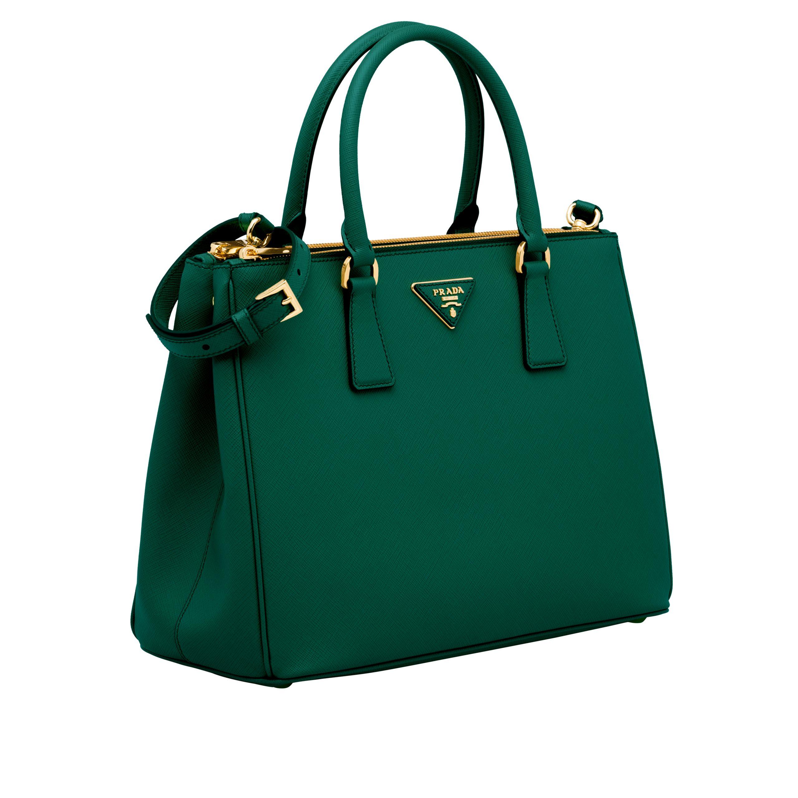 prada saffiano bag medium