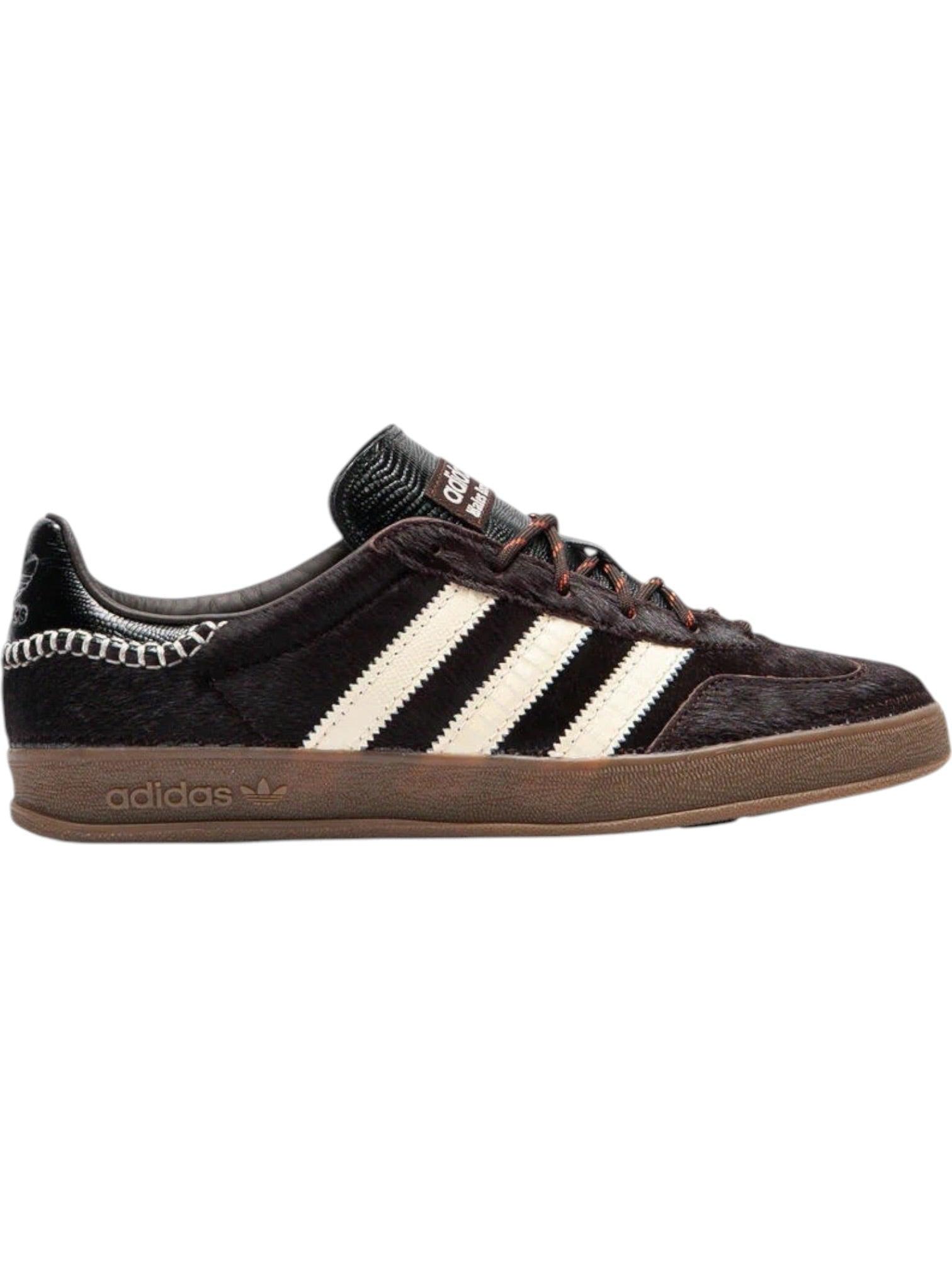 Black Adidas Gazelle Shoes for Men - Up to 45% off | Lyst