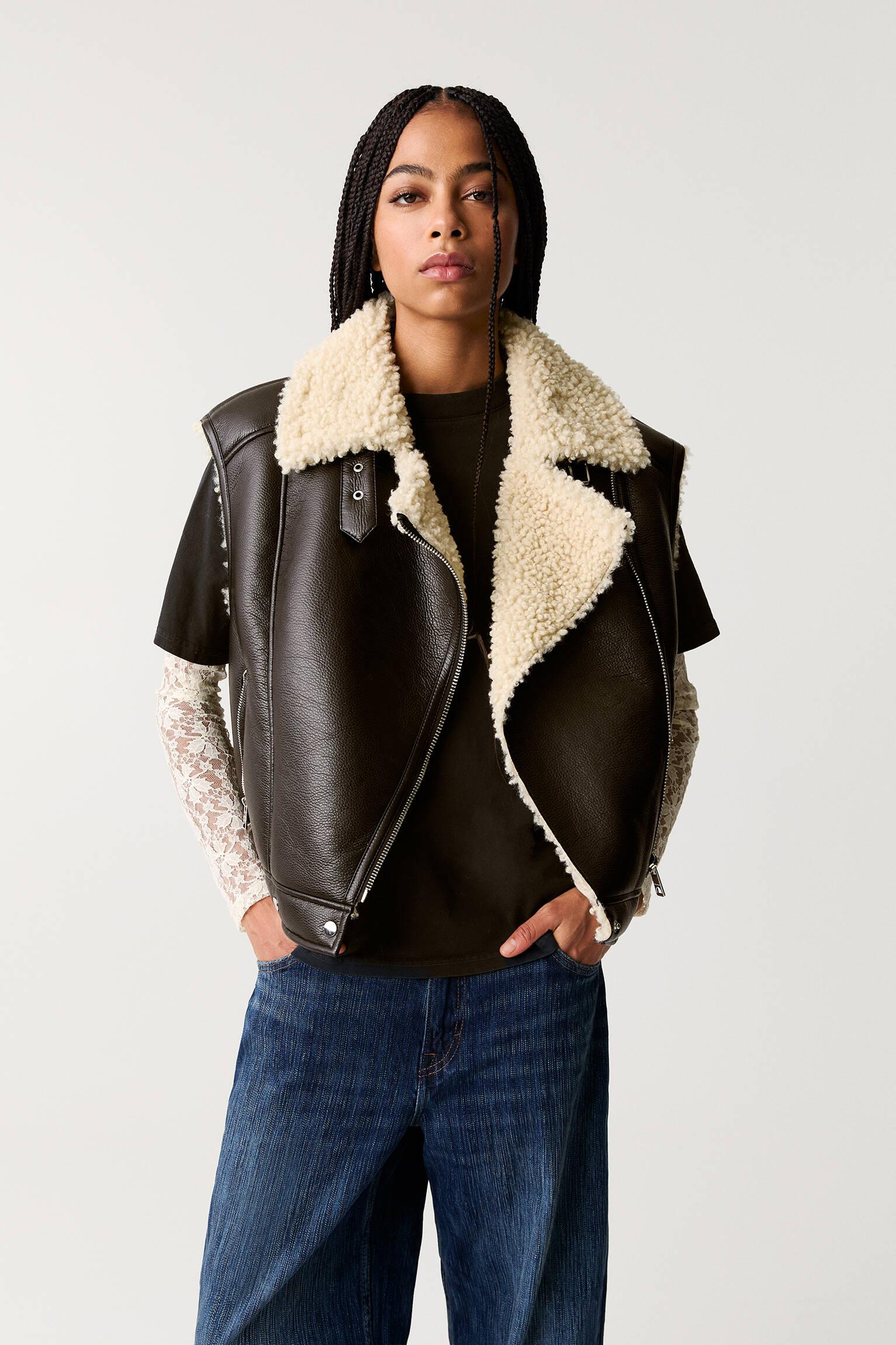 Double Faced Kunstlederjacke Damen Pull And Bear Bikerjacke Aus