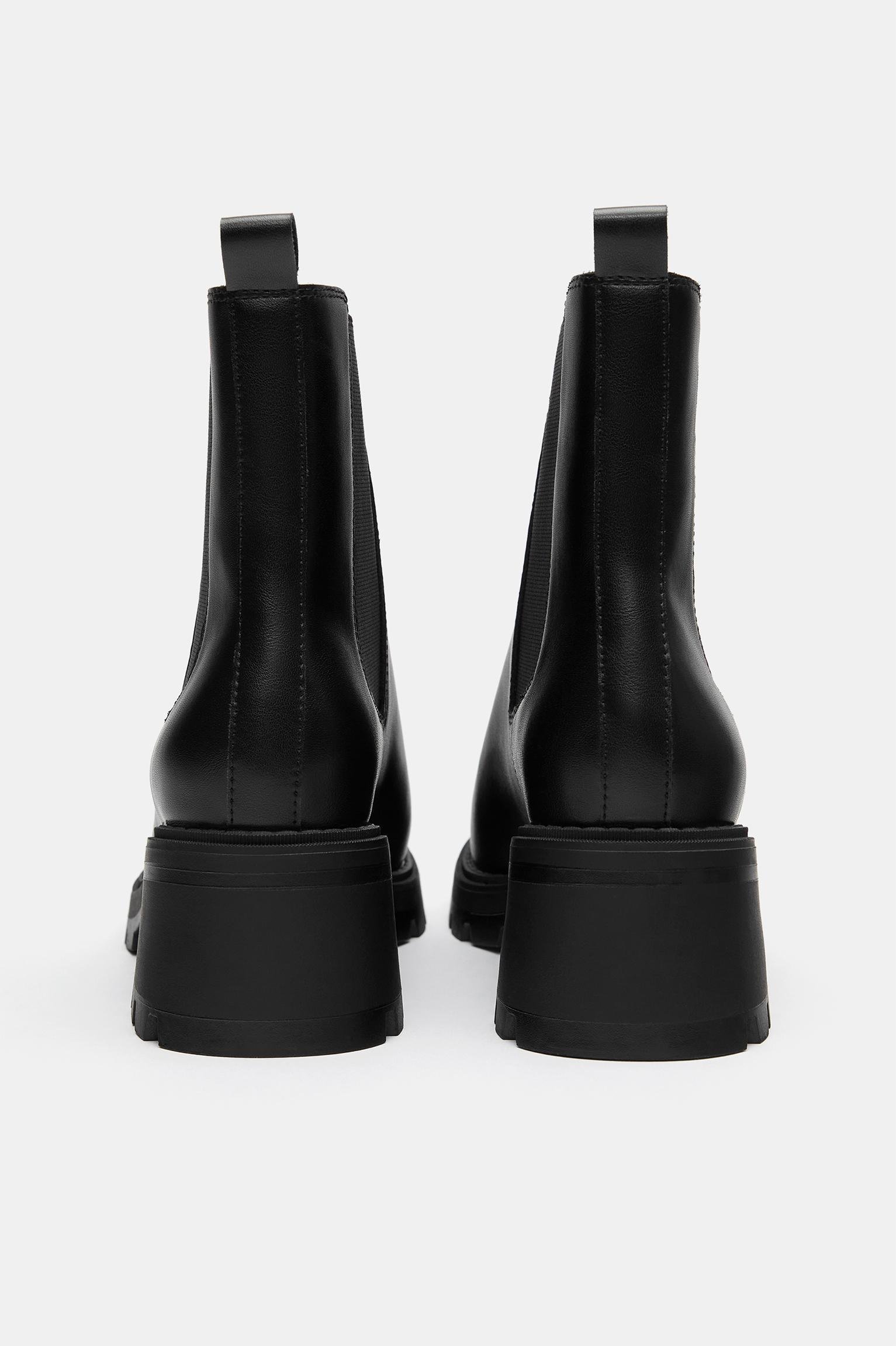 Plateau Pull And Bear Stiefeletten Schwarz Ankle Boots Pull And