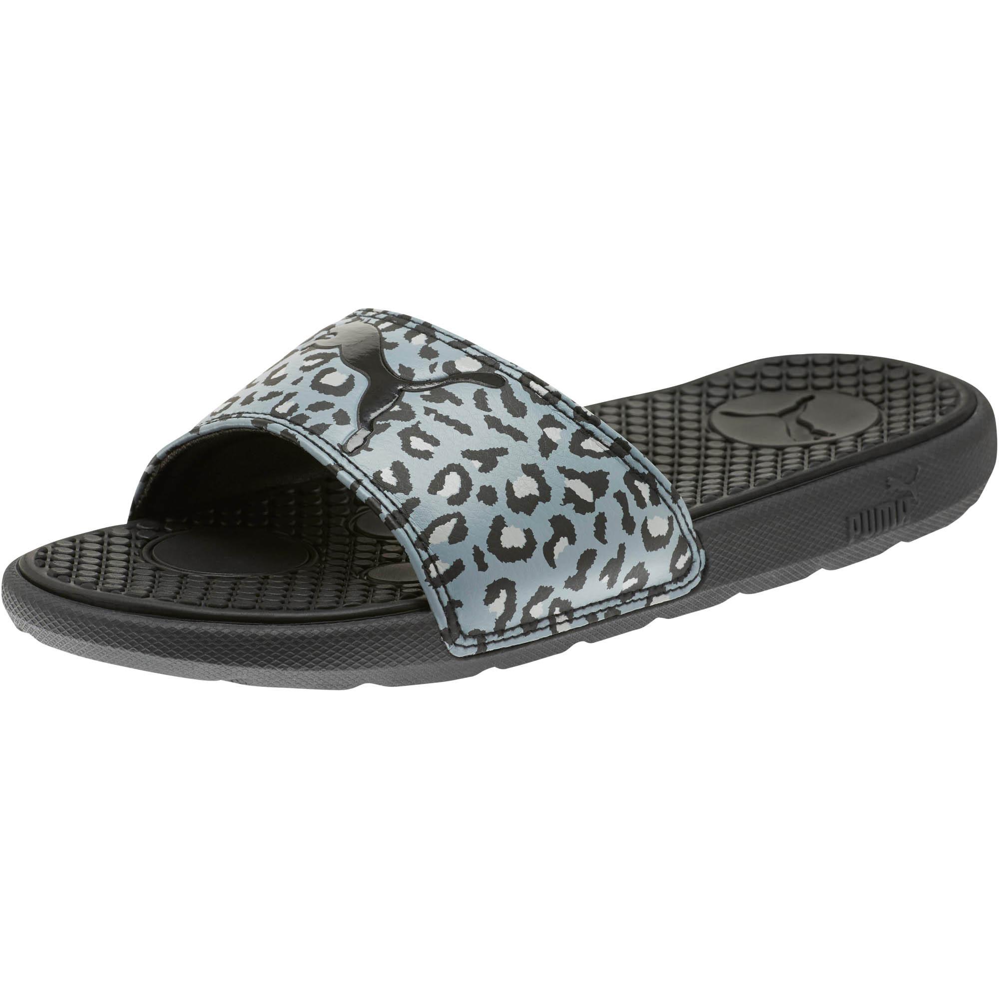 youth chacos size 5