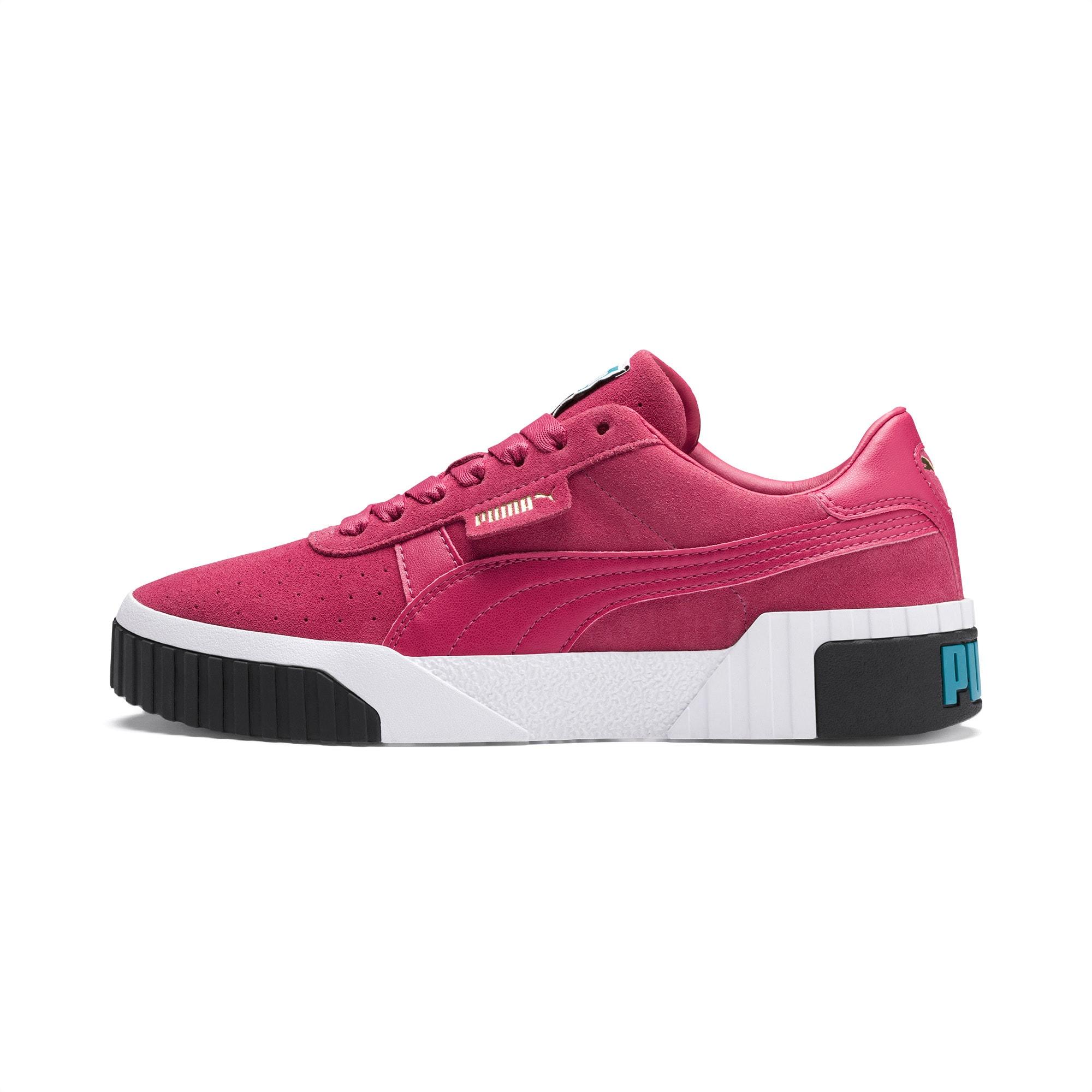 fuchsia pink pumas