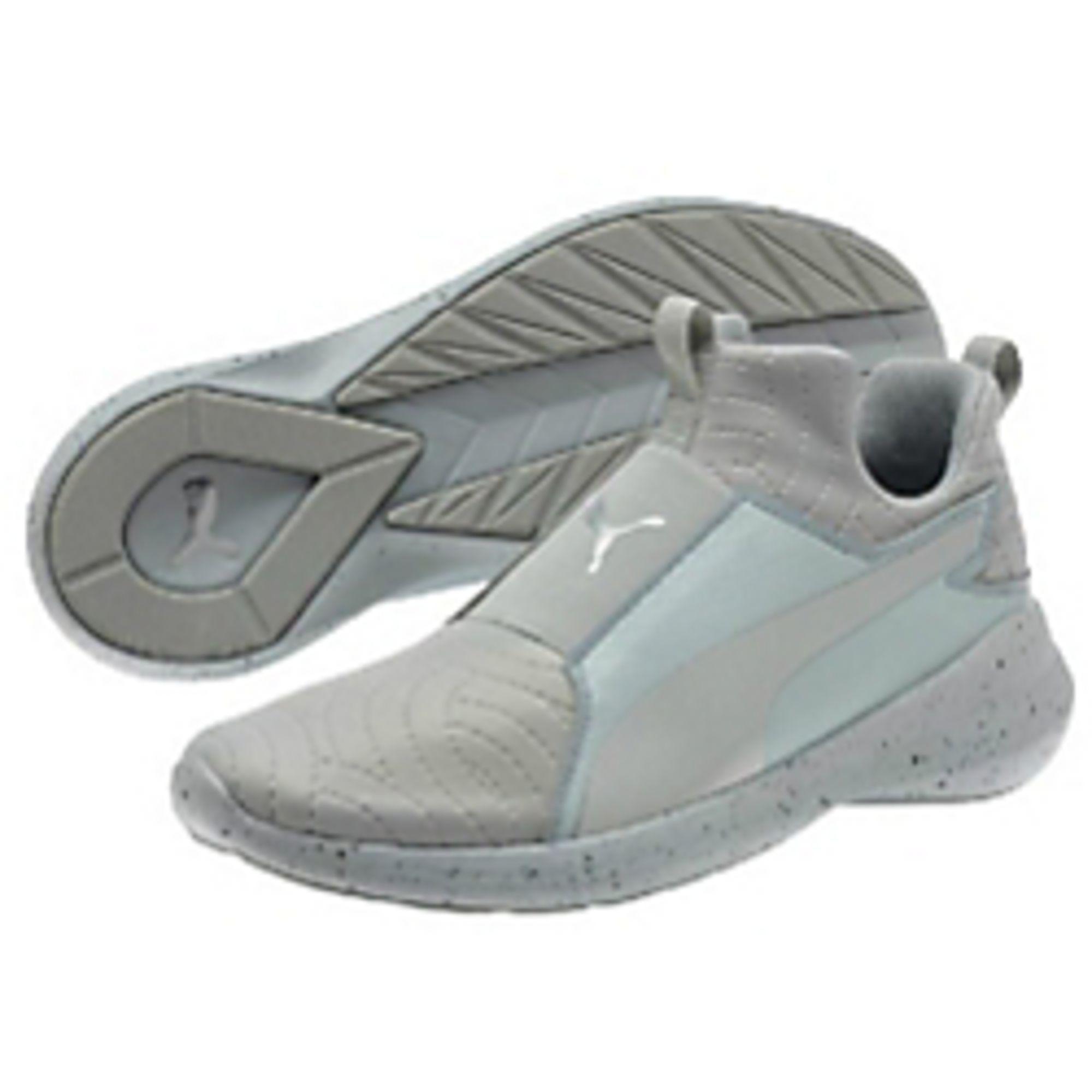 mid training shoes