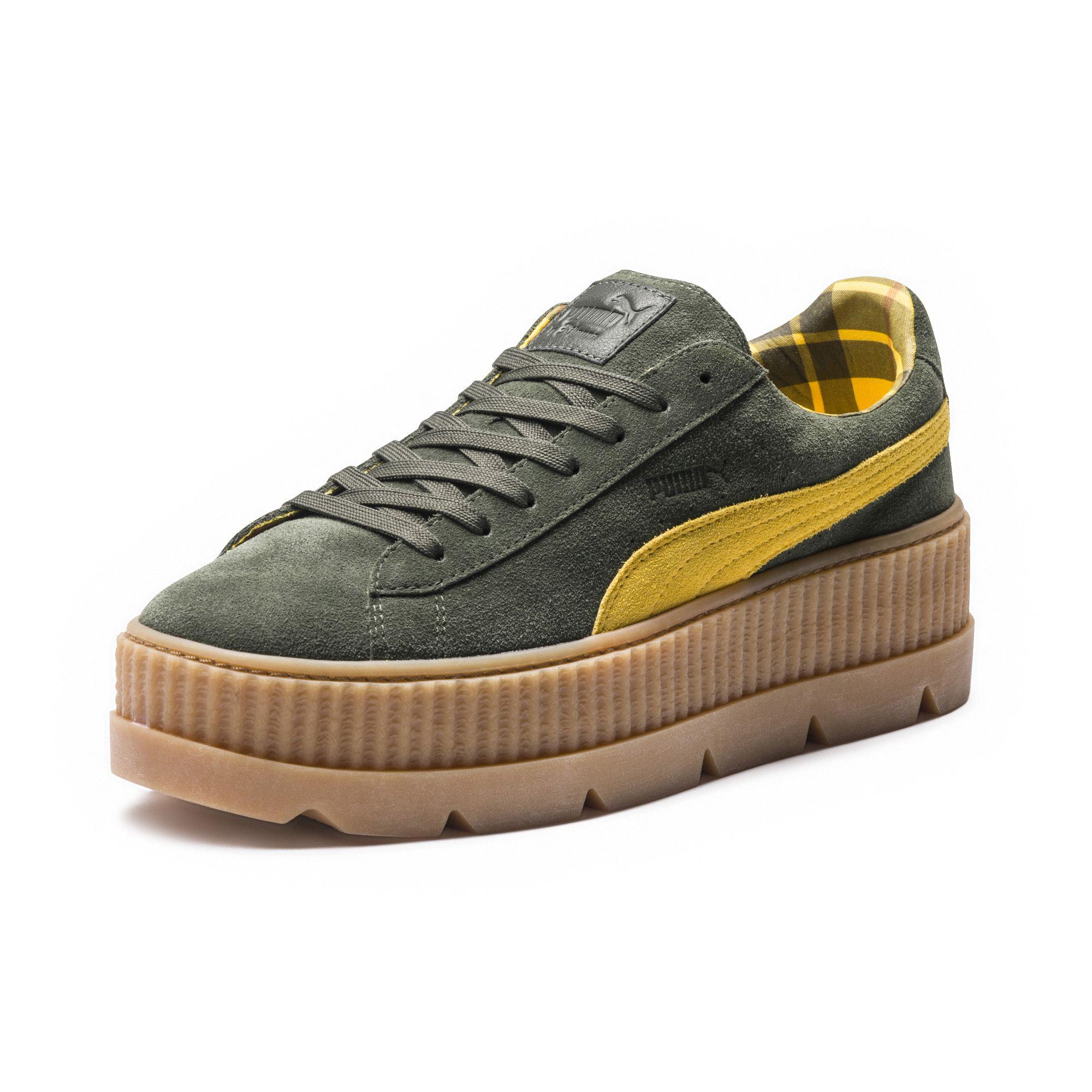 women platform pumas
