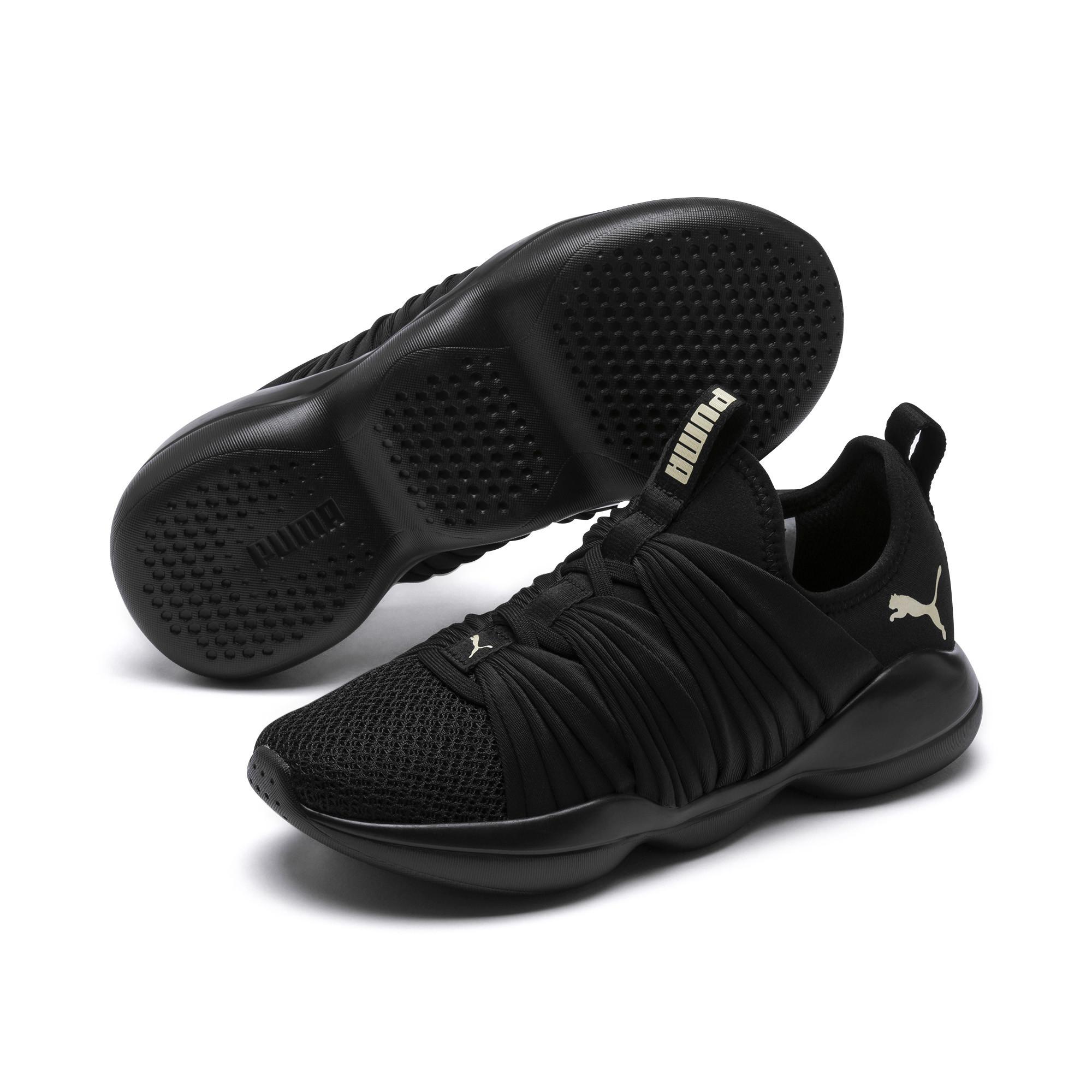 womens black gym shoes