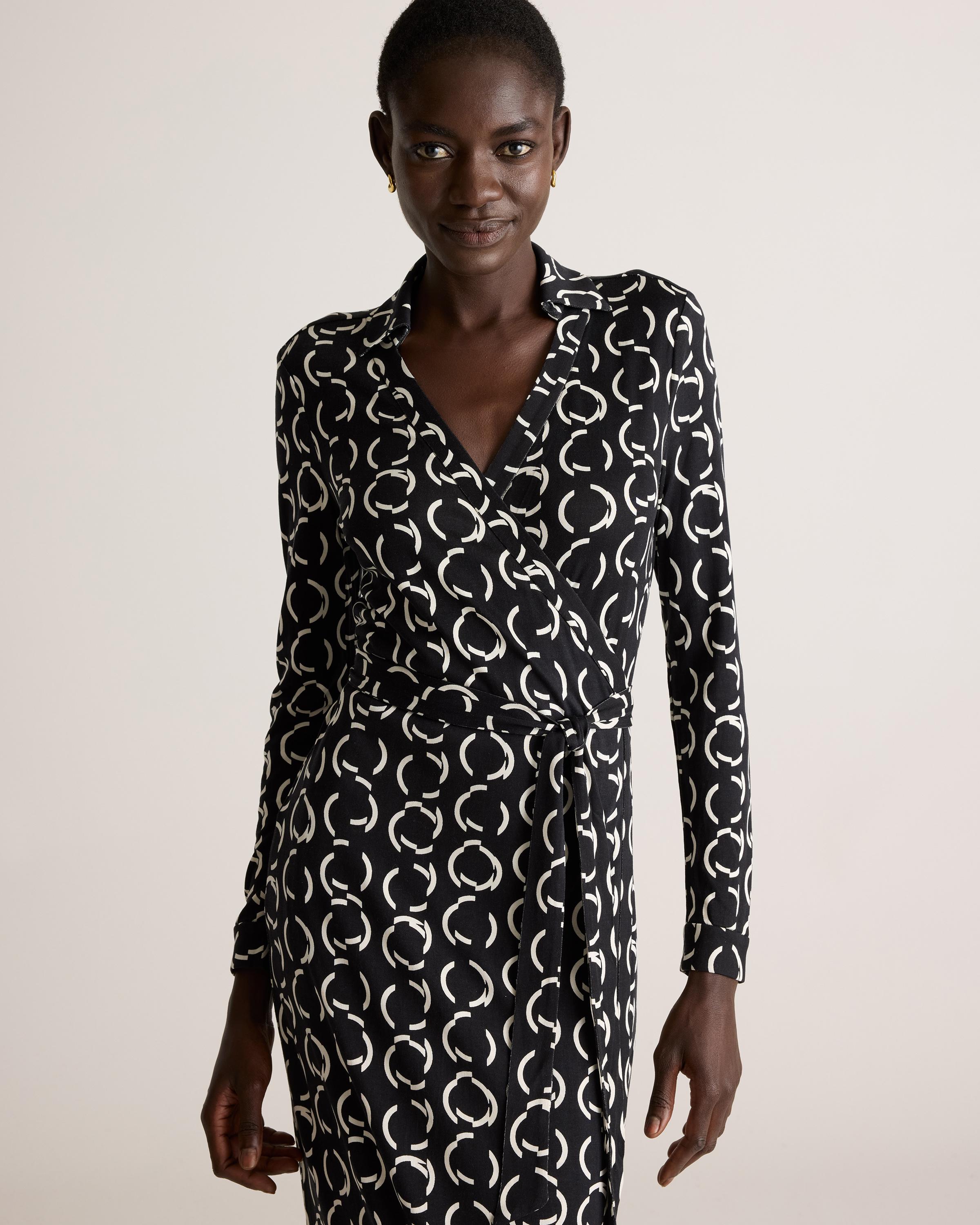 Quince 100% Silk Jersey Midi Wrap Dress in Natural | Lyst Quince 100% Silk Jersey Midi Wrap Dress in Natural | Lyst