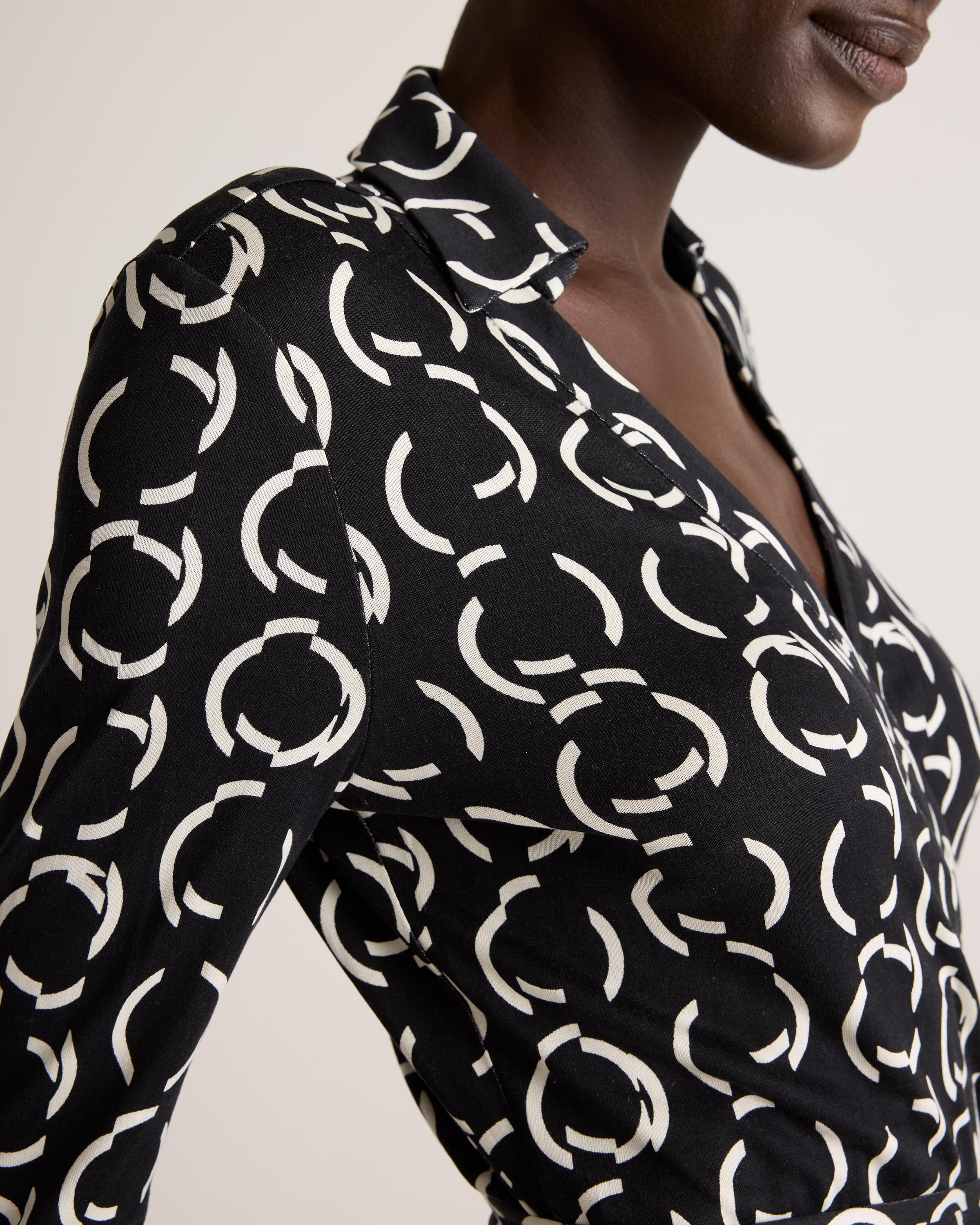 Quince 100% Silk Jersey Midi Wrap Dress in Natural | Lyst