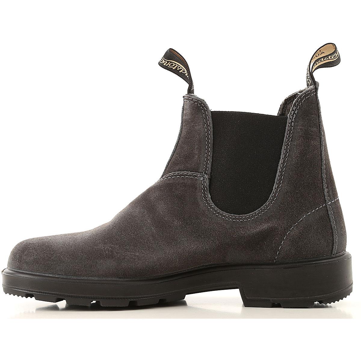 grey suede blundstones