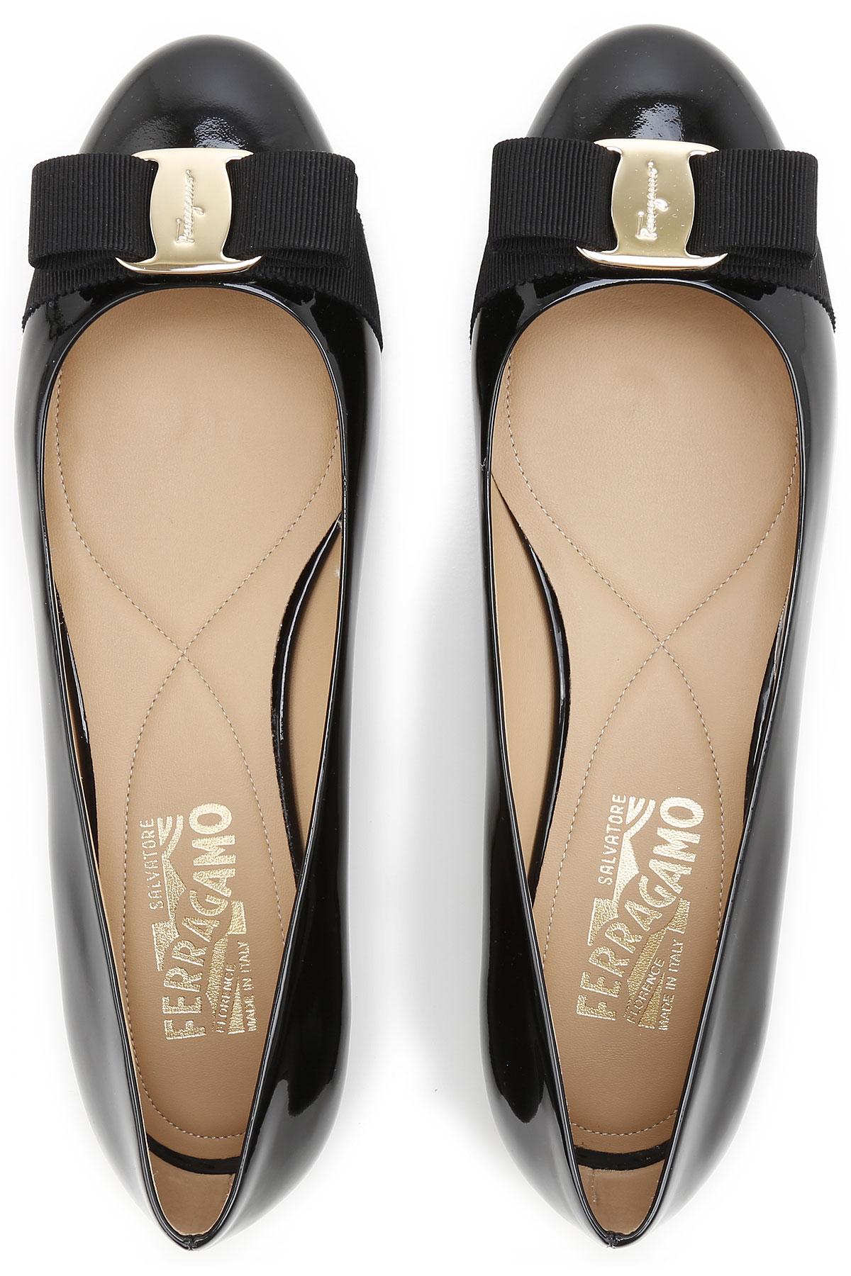Ferragamo Leather Ballet Flats Ballerina Shoes For Women in Black - Lyst