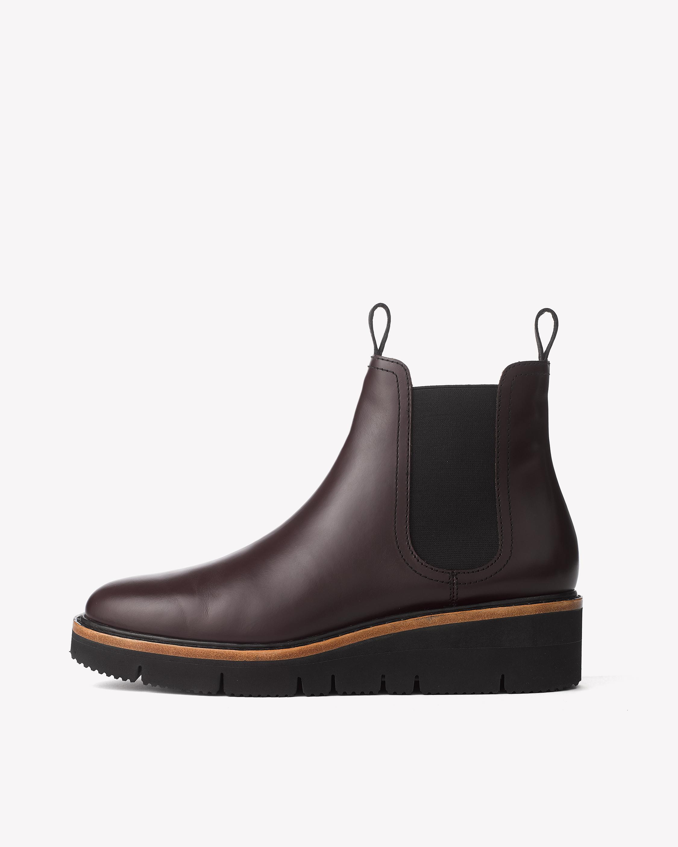 taryn chelsea boot