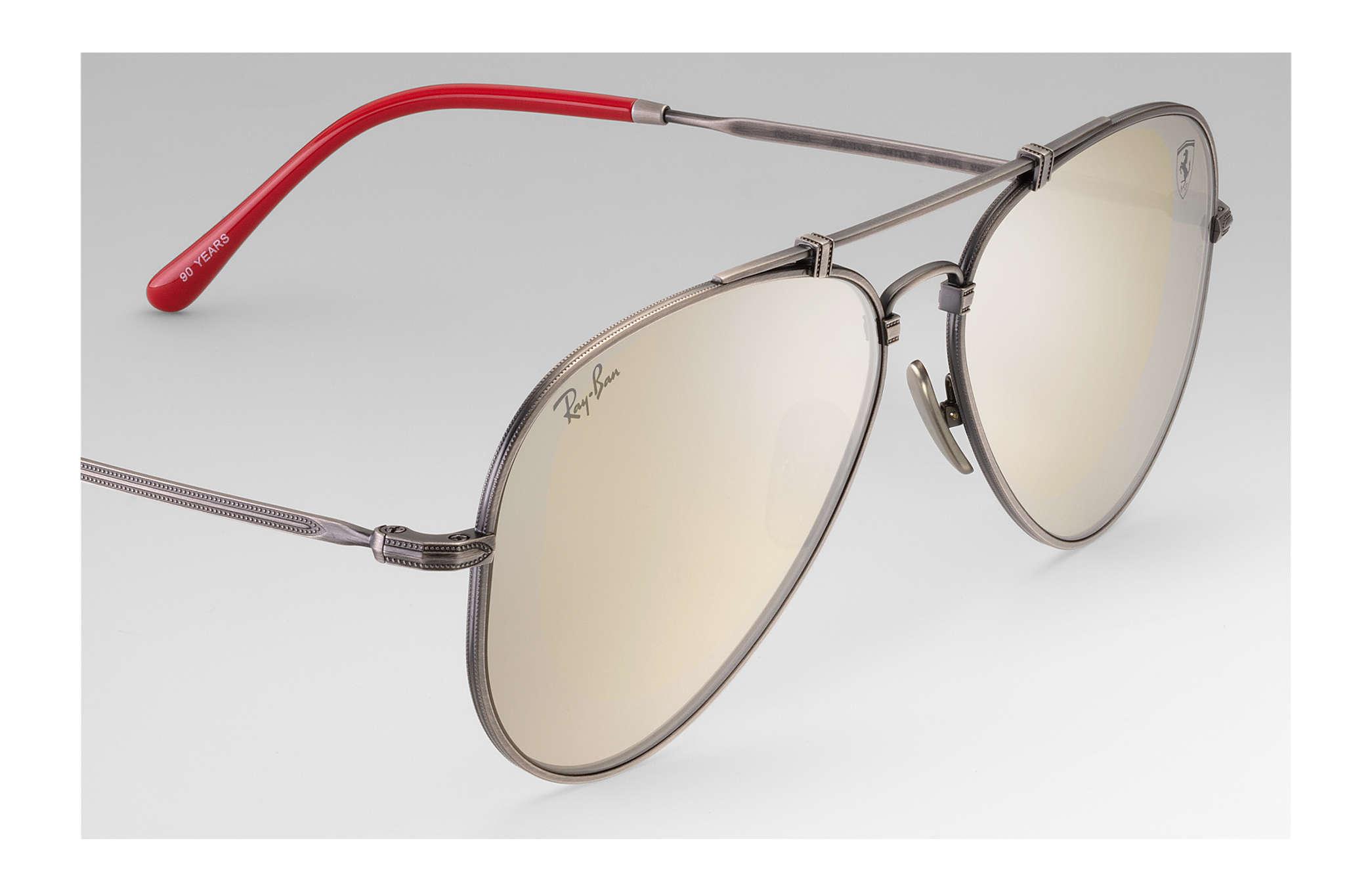 Ray Ban Rb8125m scuderia ferrari italy limited edition Unisex