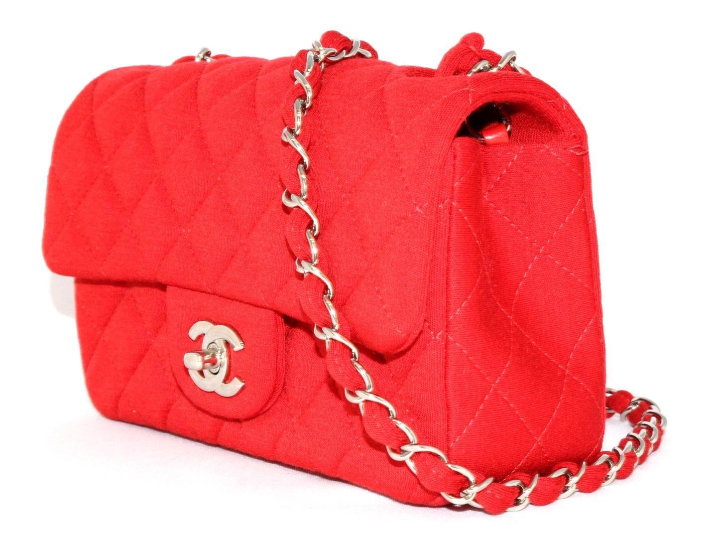 chanel mini matelasse chain shoulder bag