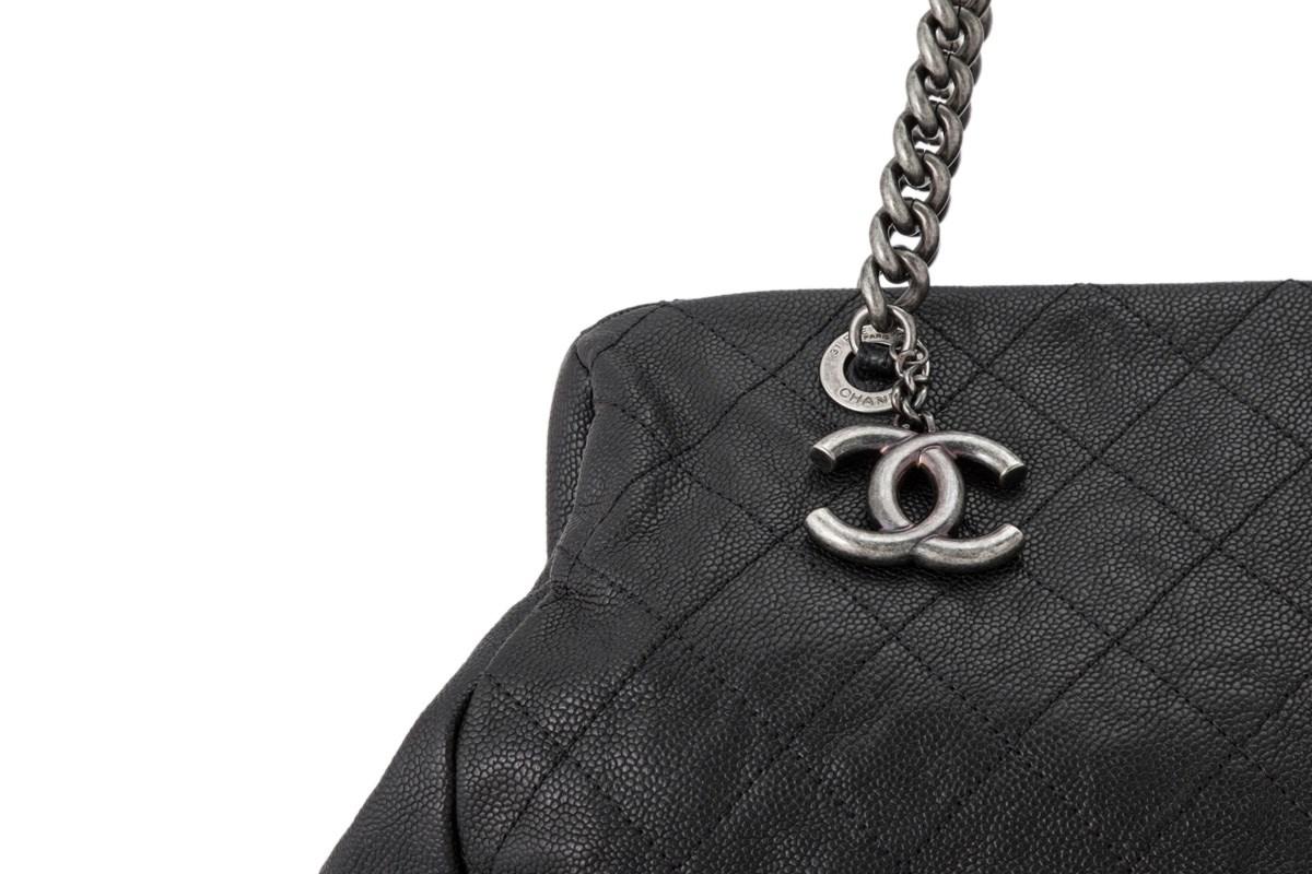 Chanel Leather Pre-owned Shoulder Bag in Black - Lyst