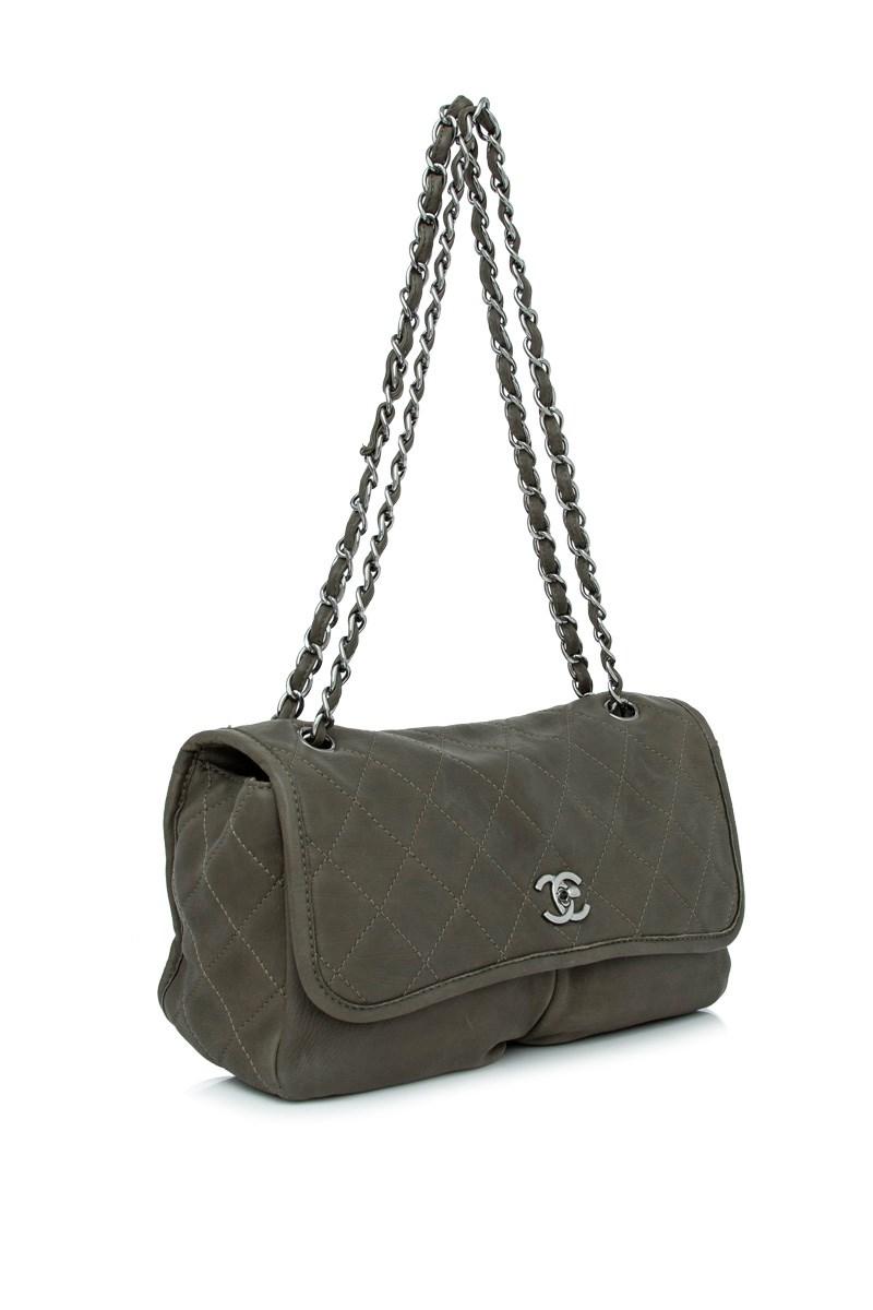 Chanel Leather Pre-owned Shoulder Bag in Green - Lyst