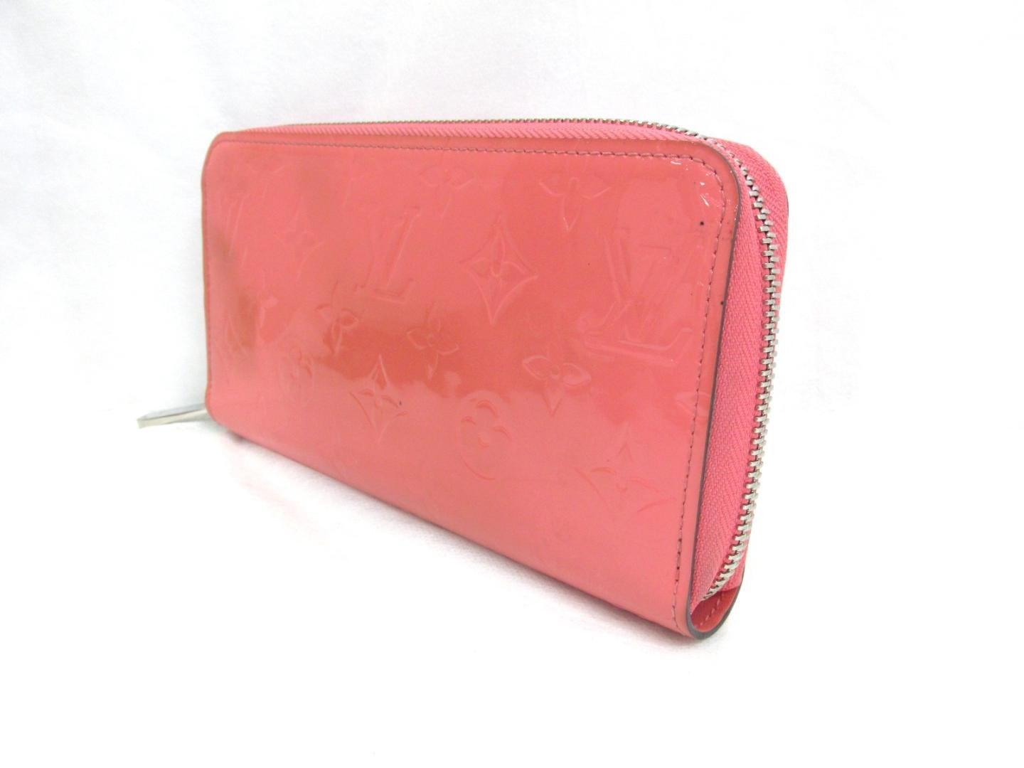 Louis Vuitton Zippy Wallet Round Vernis Leather Poppy Louis Vuitton Zippy Wallet Round Vernis Leather Poppy
