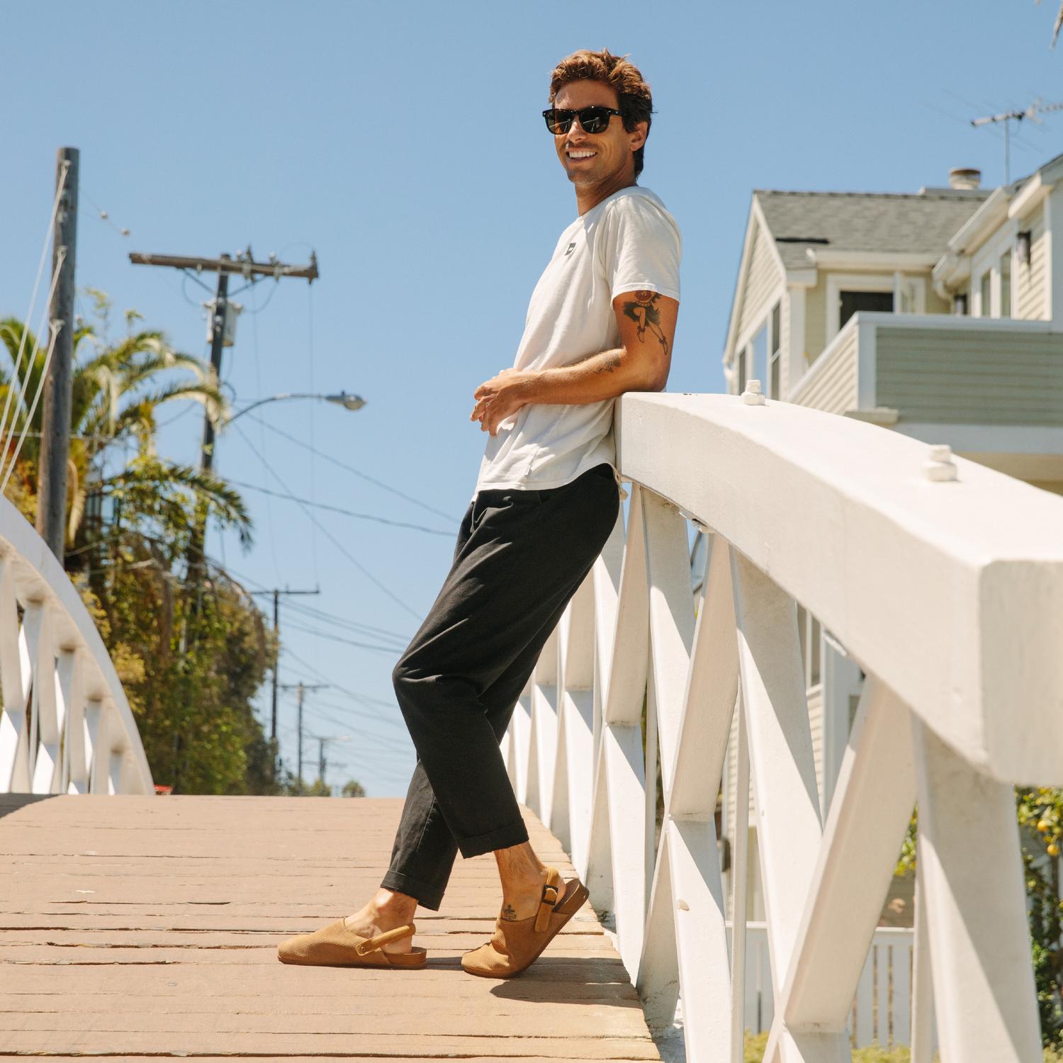 reef cushion sage mens