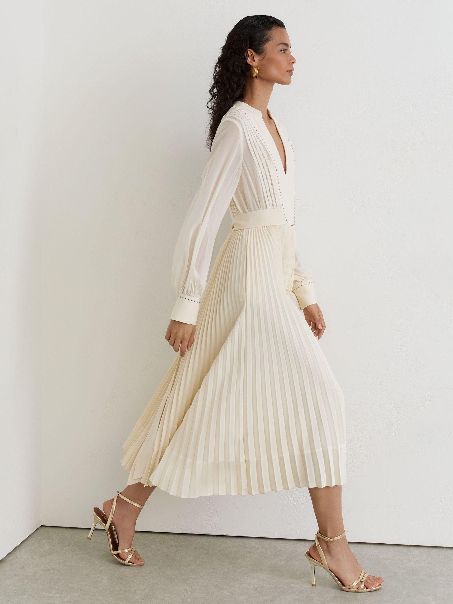 reiss dresses sale Sale: 23 must-have picks over 60% off dresses, denim & more This collection supports NYBGs work in global plant research and conservation Reiss Floral-Print Woven Maxi Dress