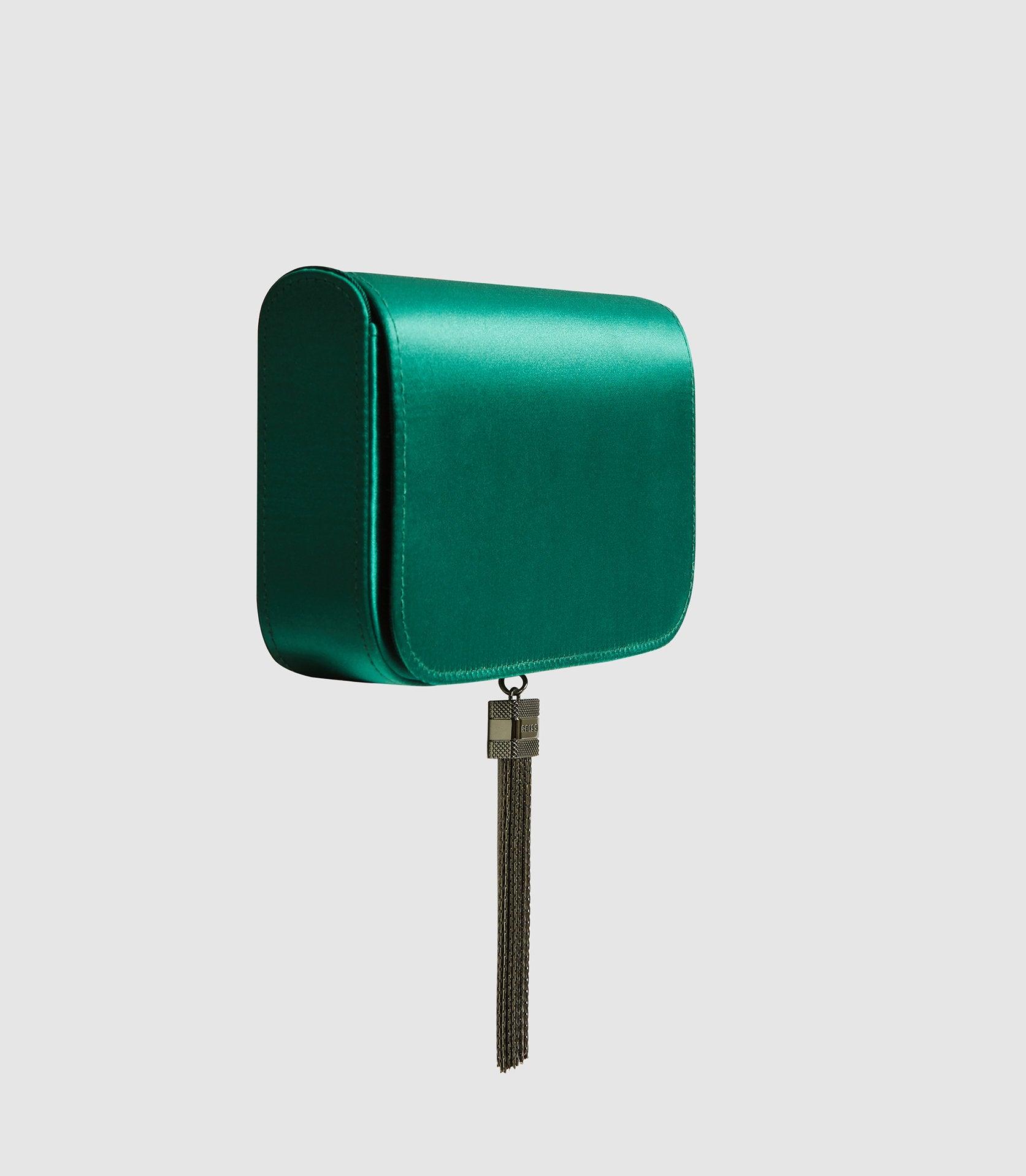 Share 159+ green sequin clutch bag latest - 3tdesign.edu.vn