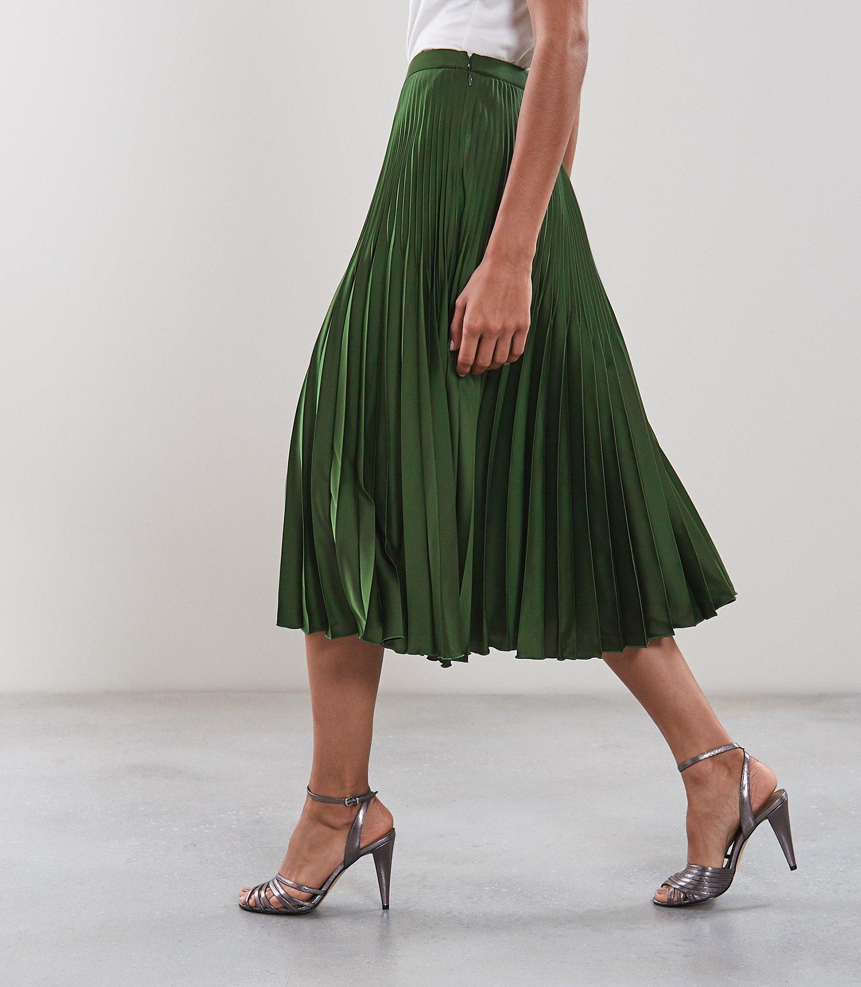 Reiss Satin Isidora - Knife Pleat Skirt in Dark Green (Green) - Lyst