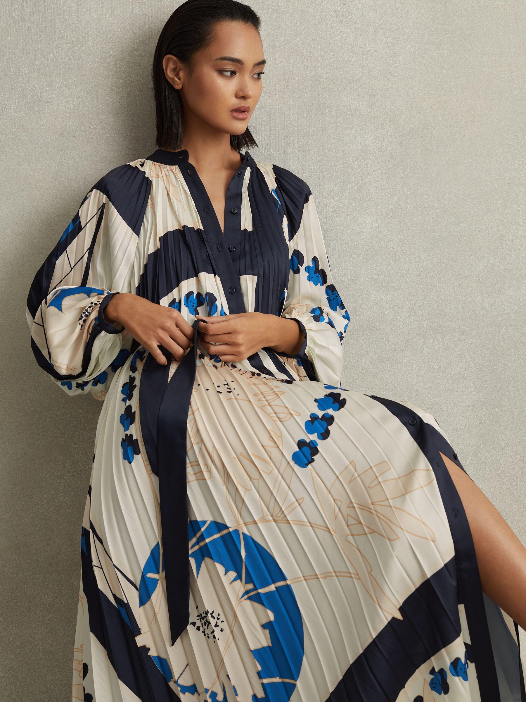 Reiss Printed Pleated Maxi Dress in Blue | Lyst