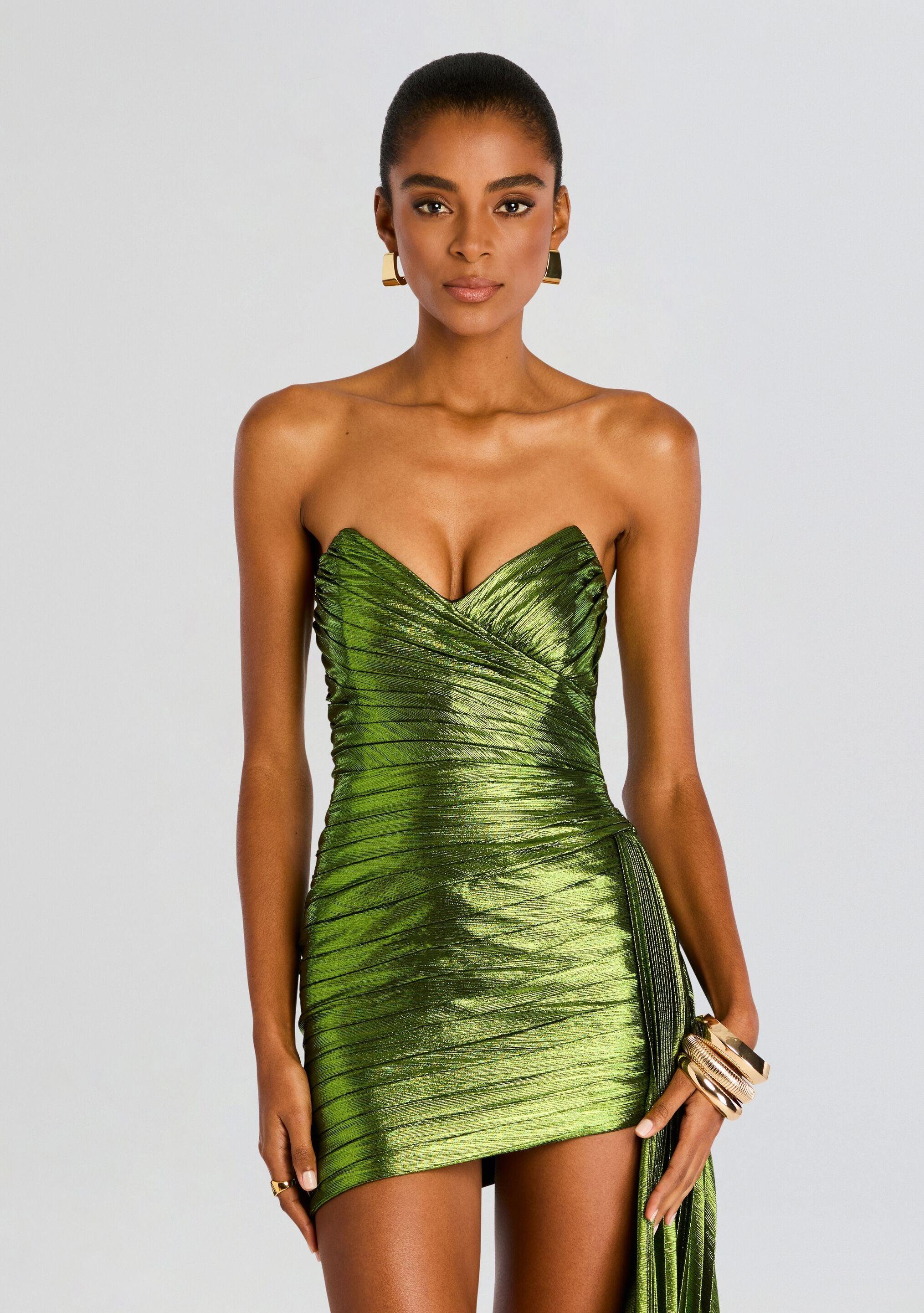 green emerald velvet dress Ellie Dress – SEROYA