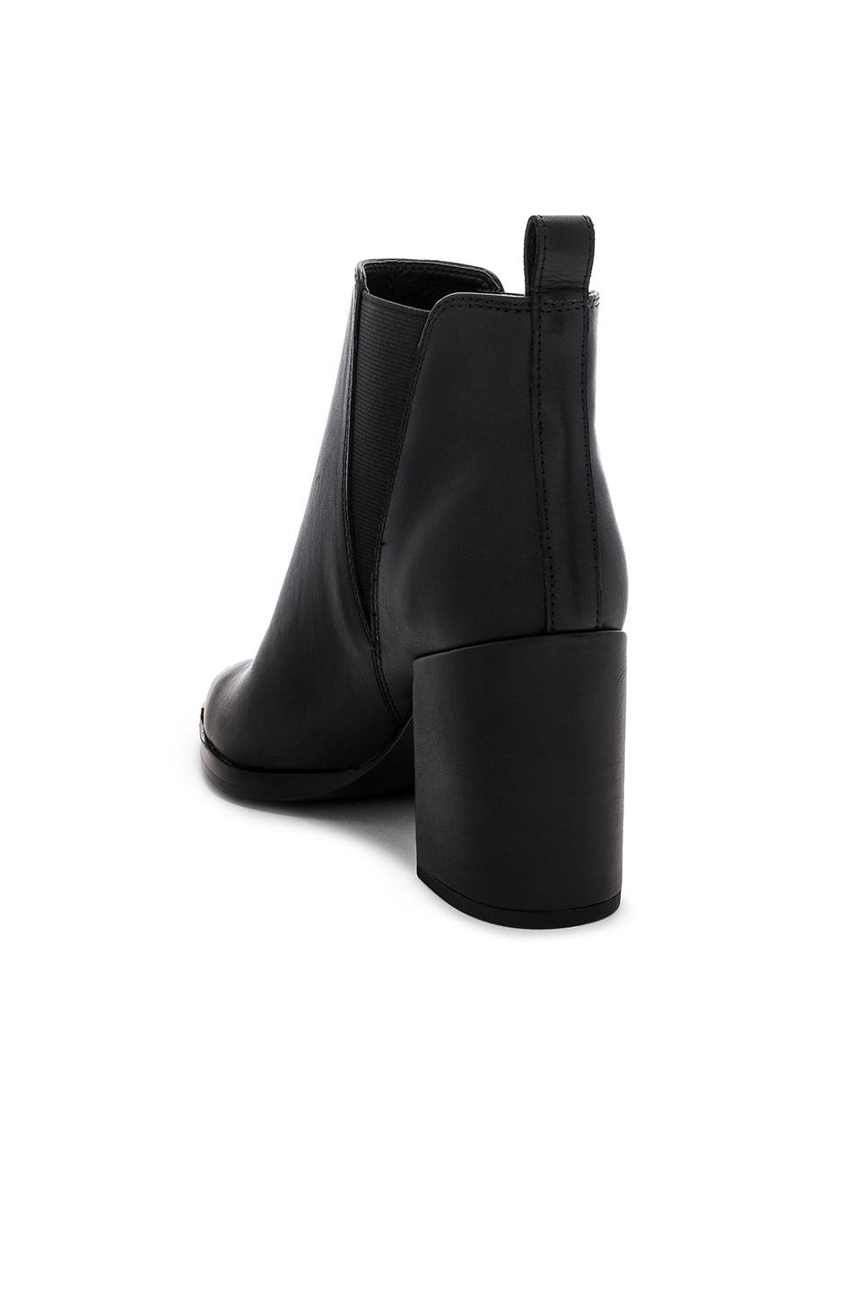 bello pointy toe bootie
