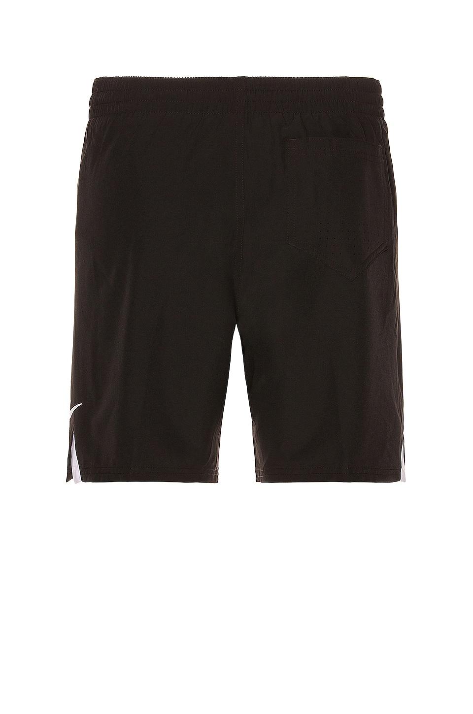 Nike Essential Vital 7\