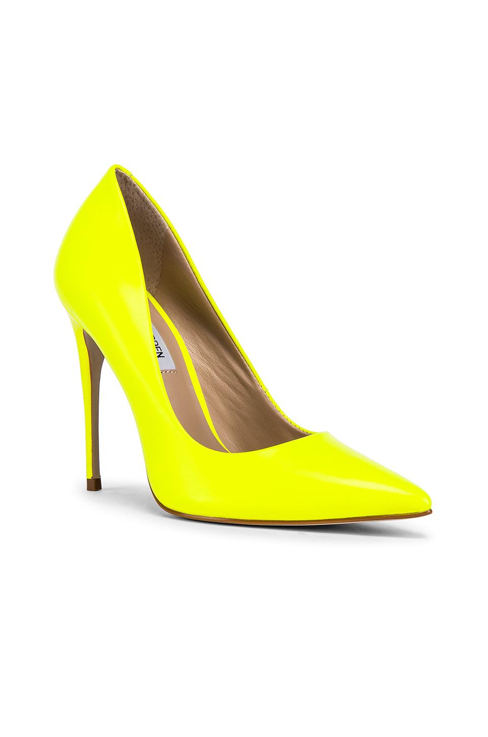 Steve Madden Daisie Lime Offers 