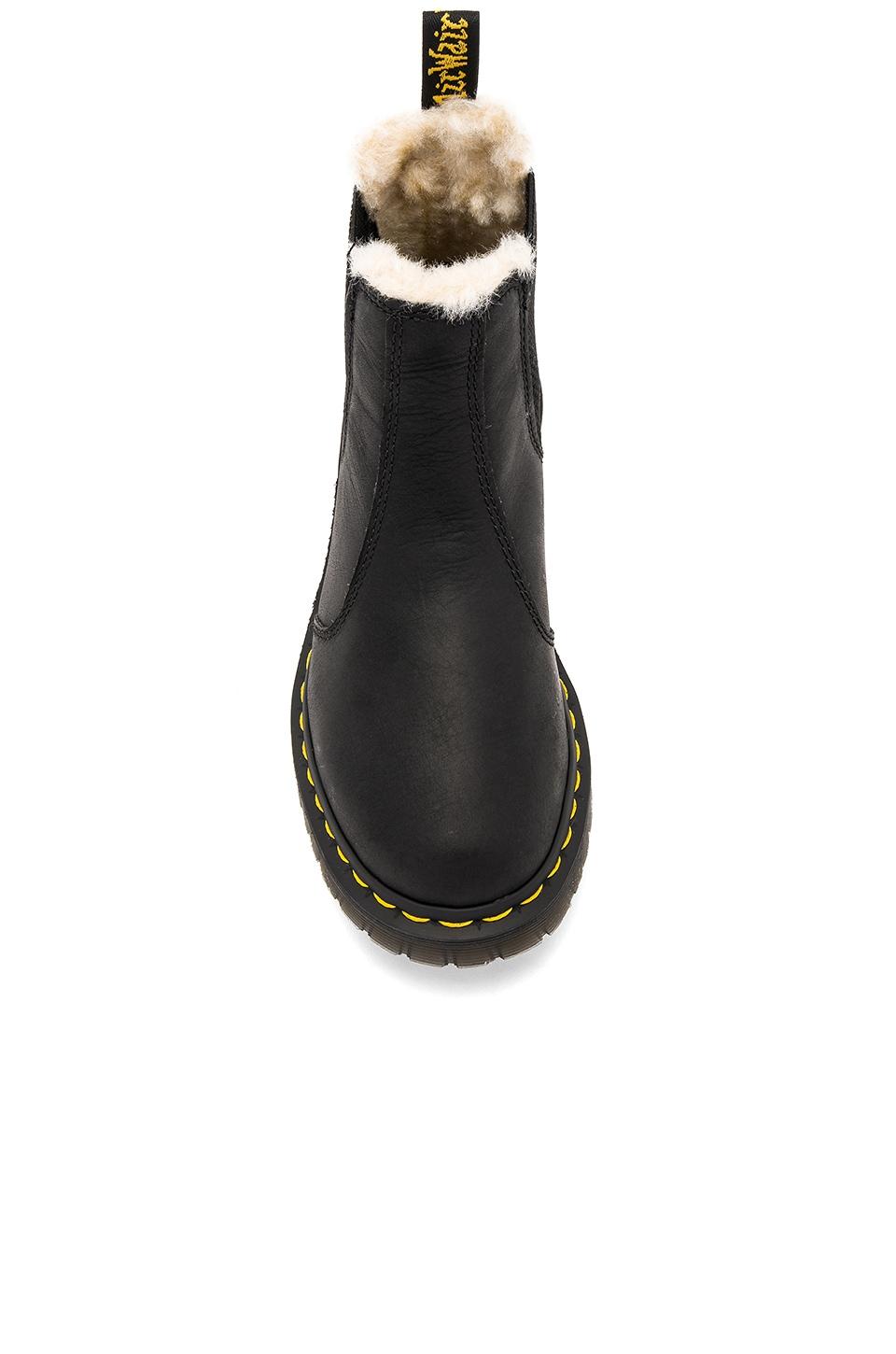 leonore chelsea boots