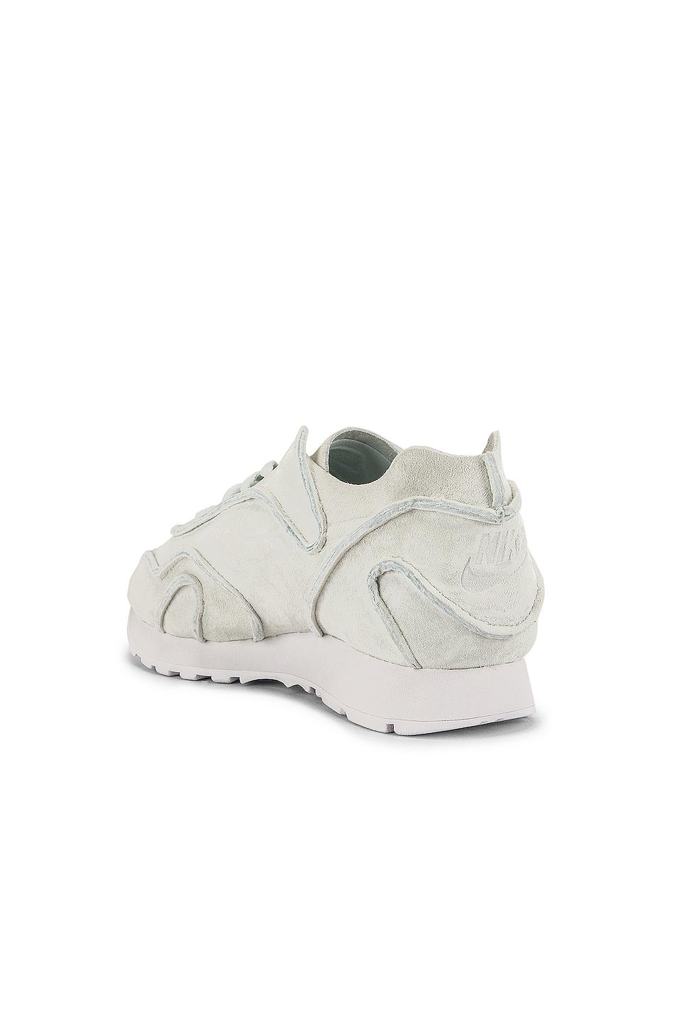 nike outburst deconstruct