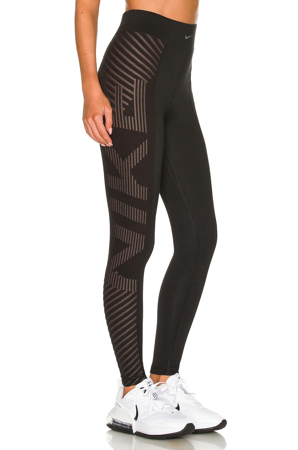 Nike Statement Pro Legging in Black