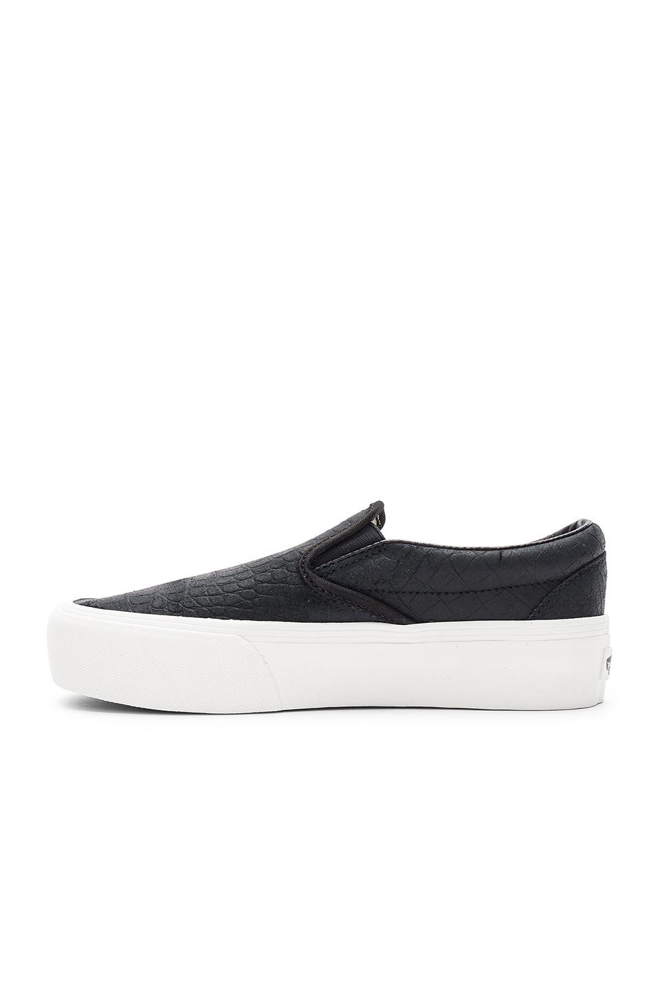 Vans Embossed Classic Slip-on Platform in Black | Lyst