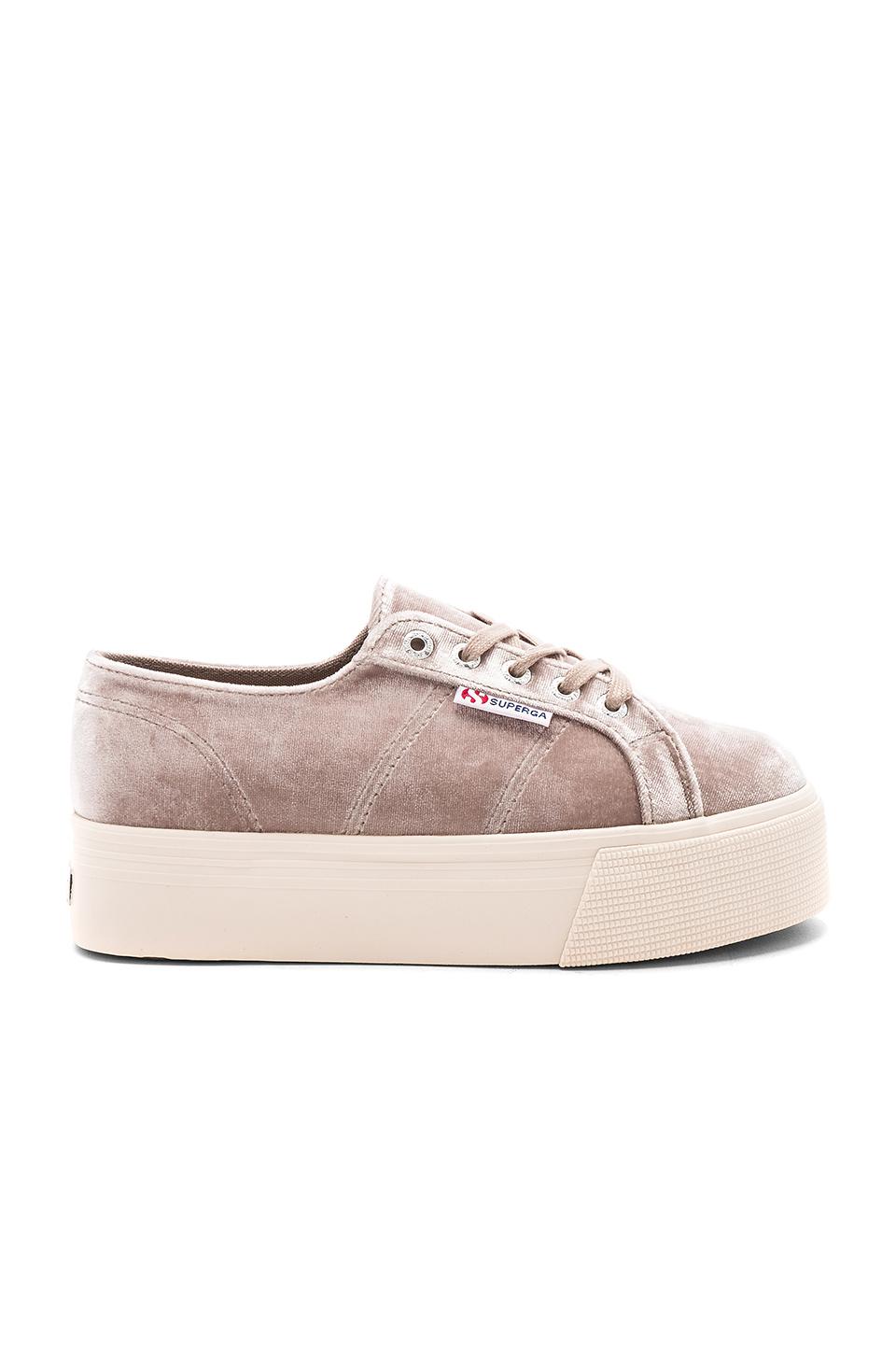 superga niño olive