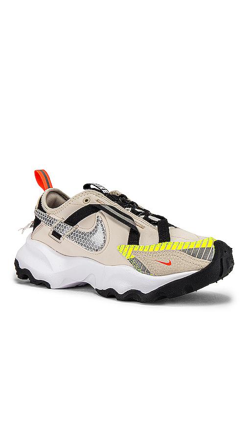 Nike Synthetic Tc 7900 Lx Sneaker in Beige (Natural) | Lyst Australia