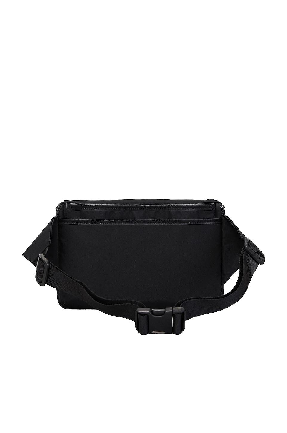 beis fanny pack