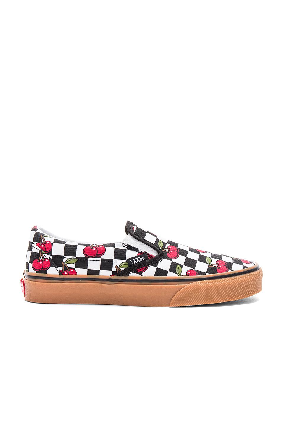 vans cherry checker