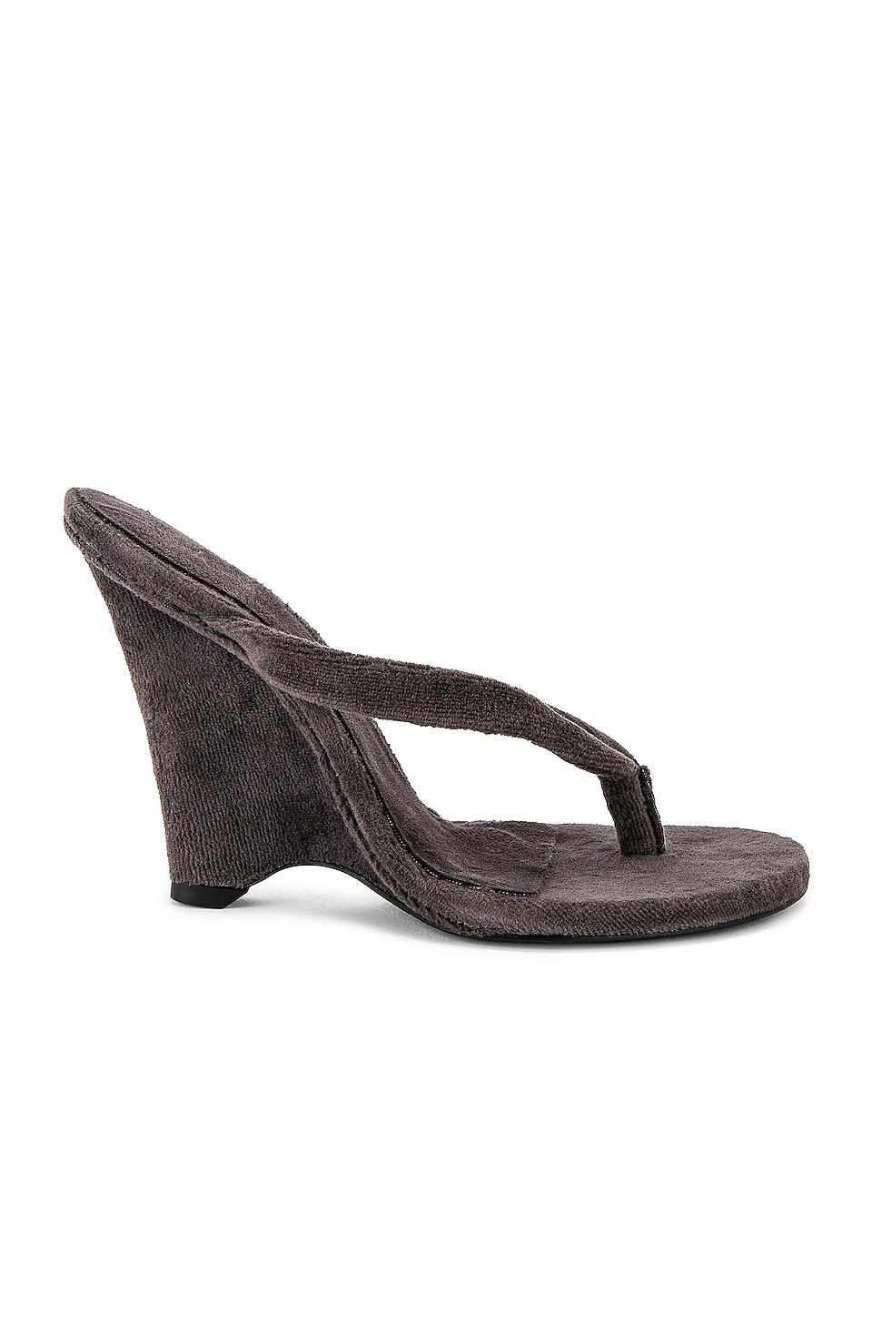 Yeezy Leather Season 8 Wedge Thong Sandal in Brown - Save 48% - Lyst