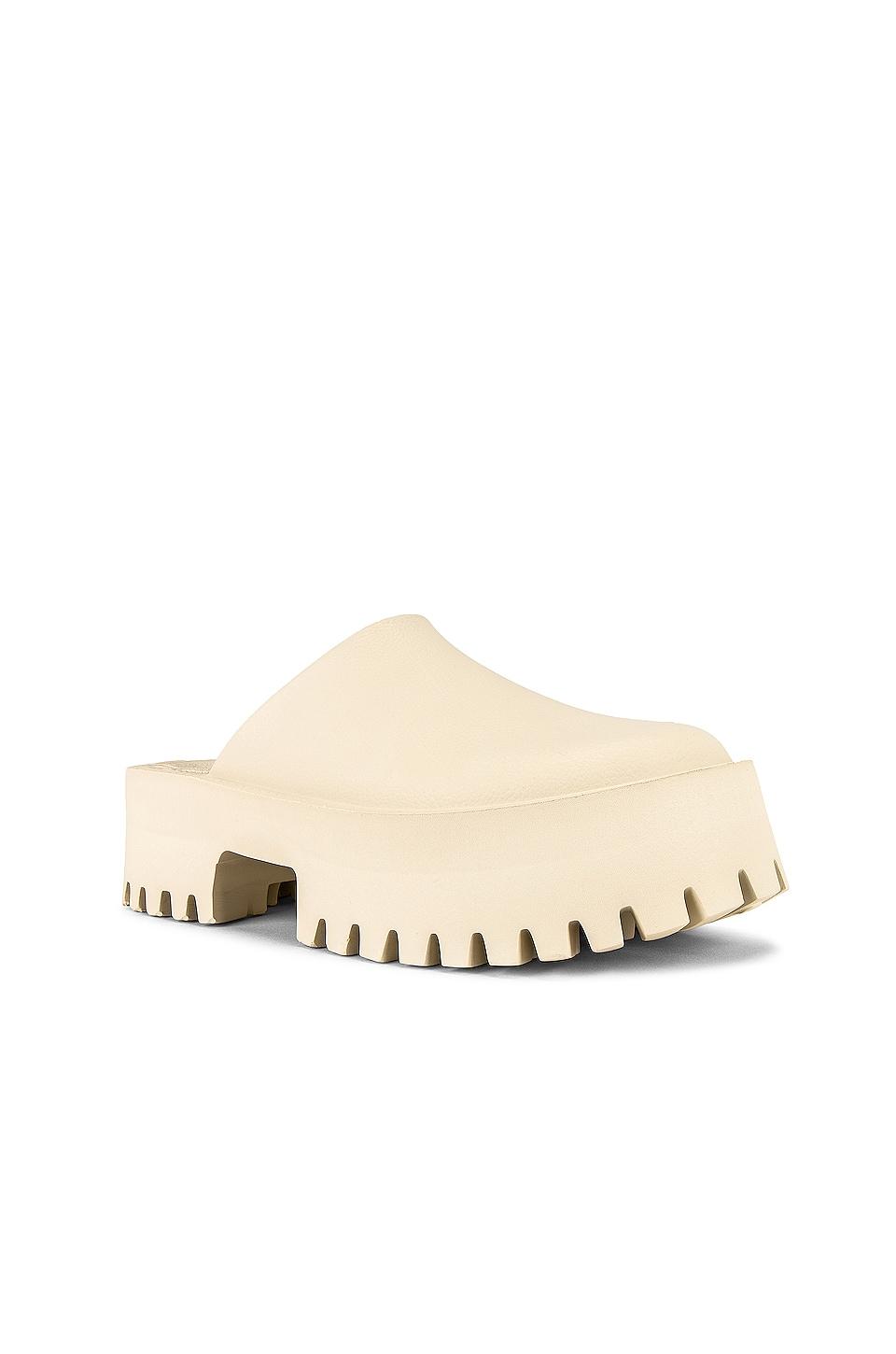 Jeffrey Campbell Clogge Clog in Natural | Lyst