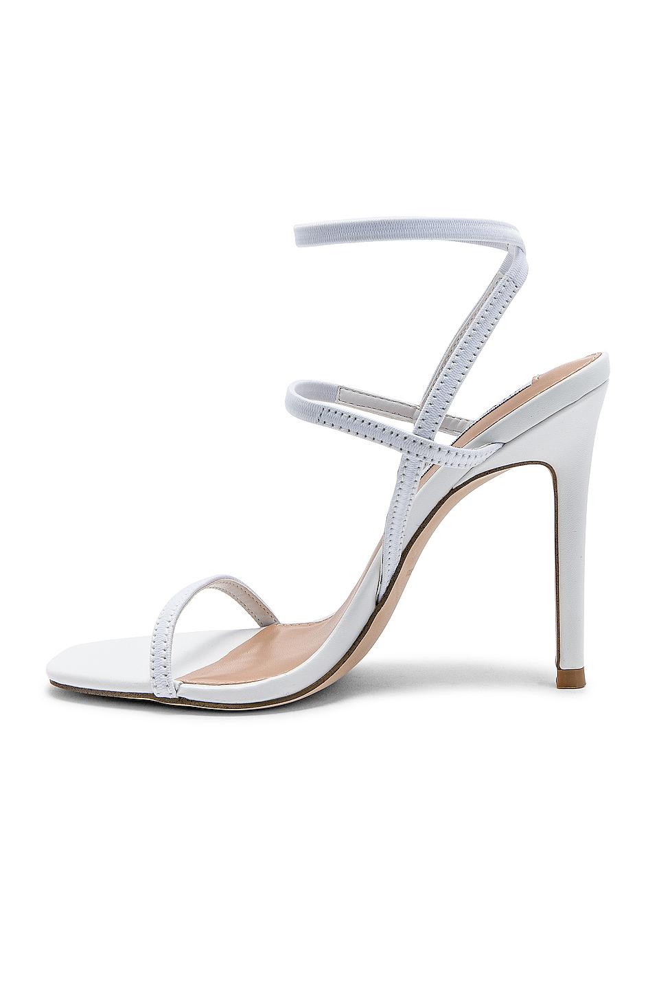 steve madden stride heel