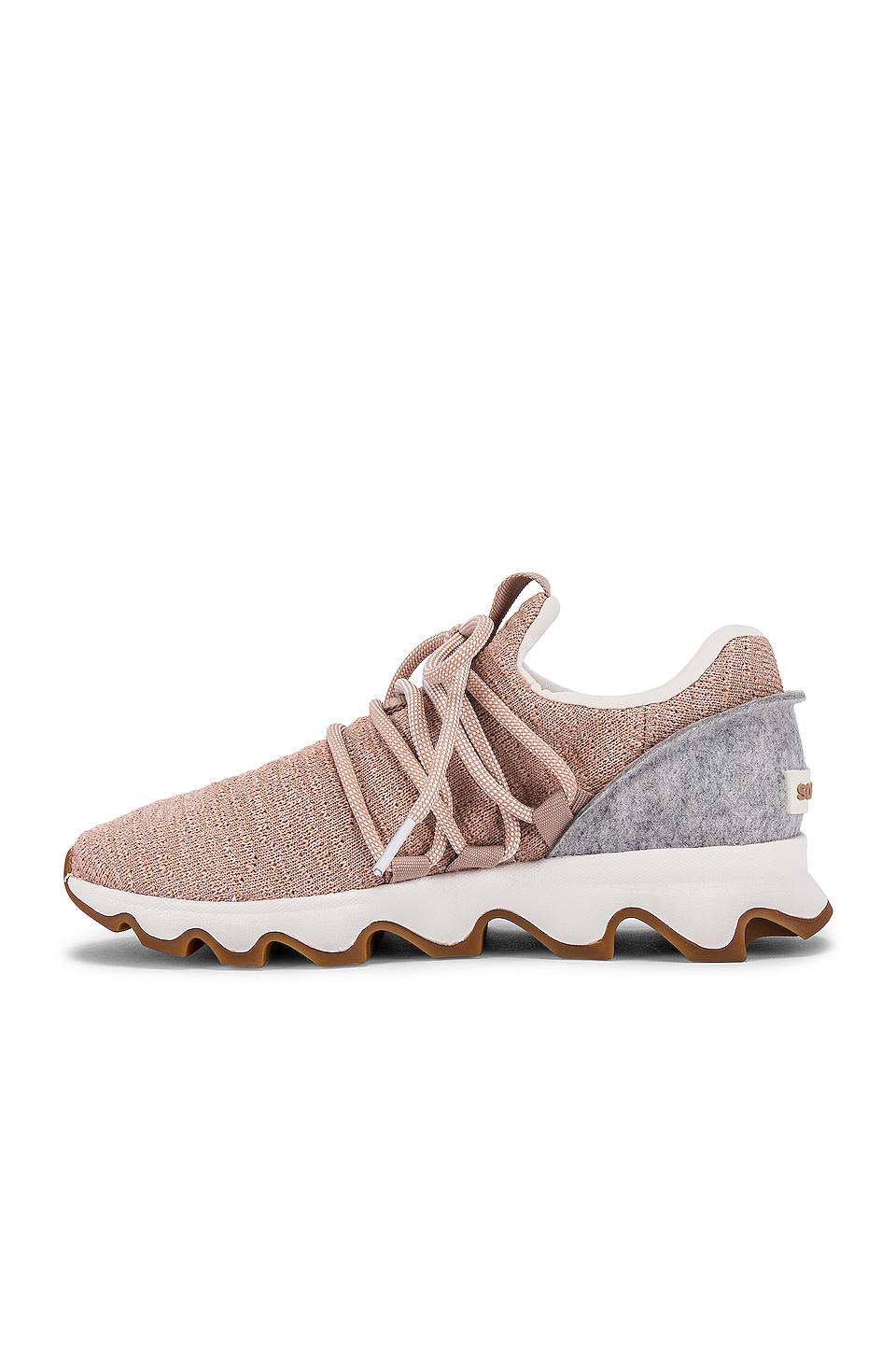 kinetic lace