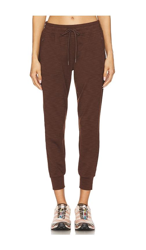Beyond Yoga Heather Rib Street Jogger in Brown | Lyst UK