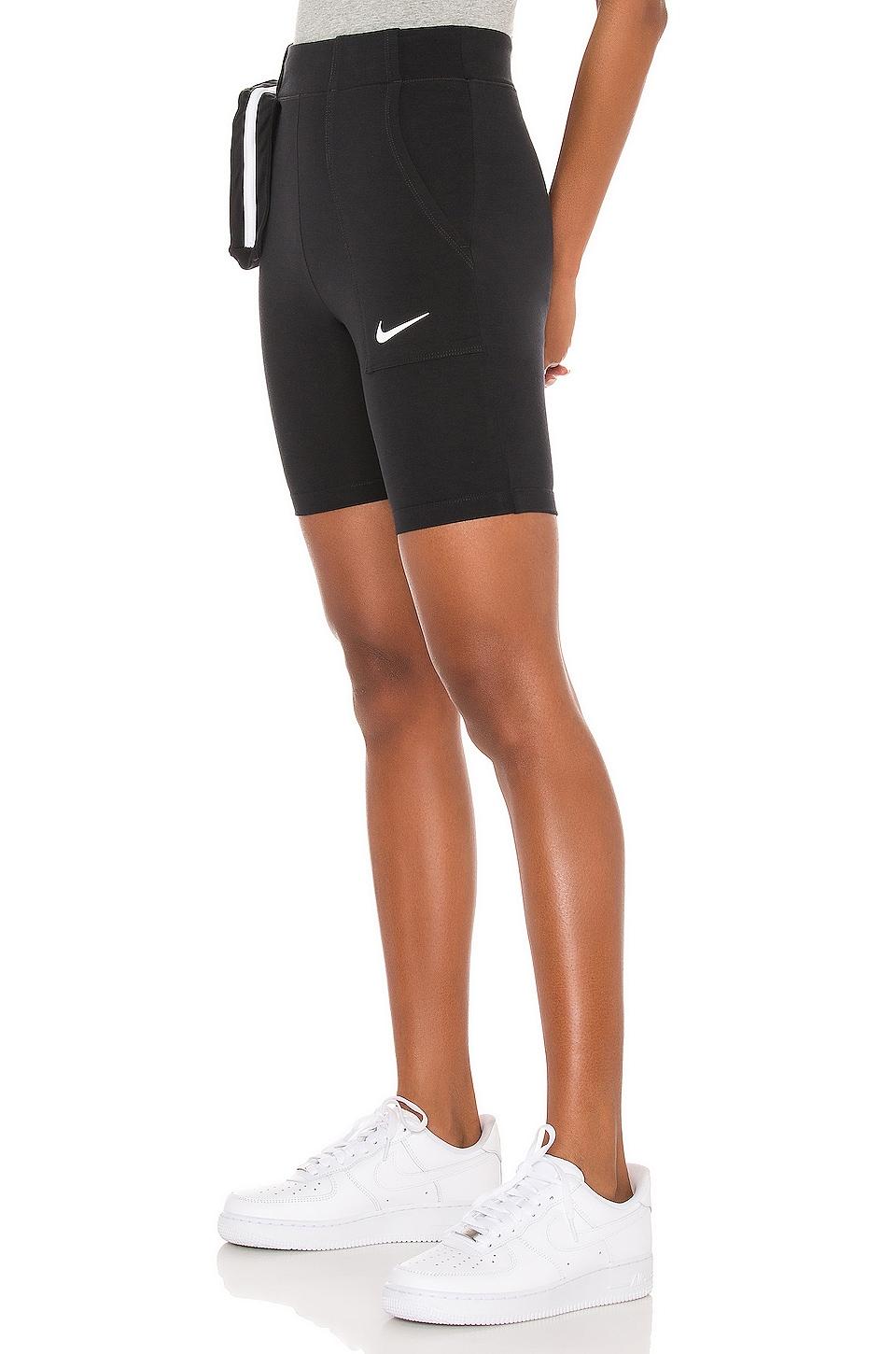Nike Tech Pack Bike Short in 10 (Black 