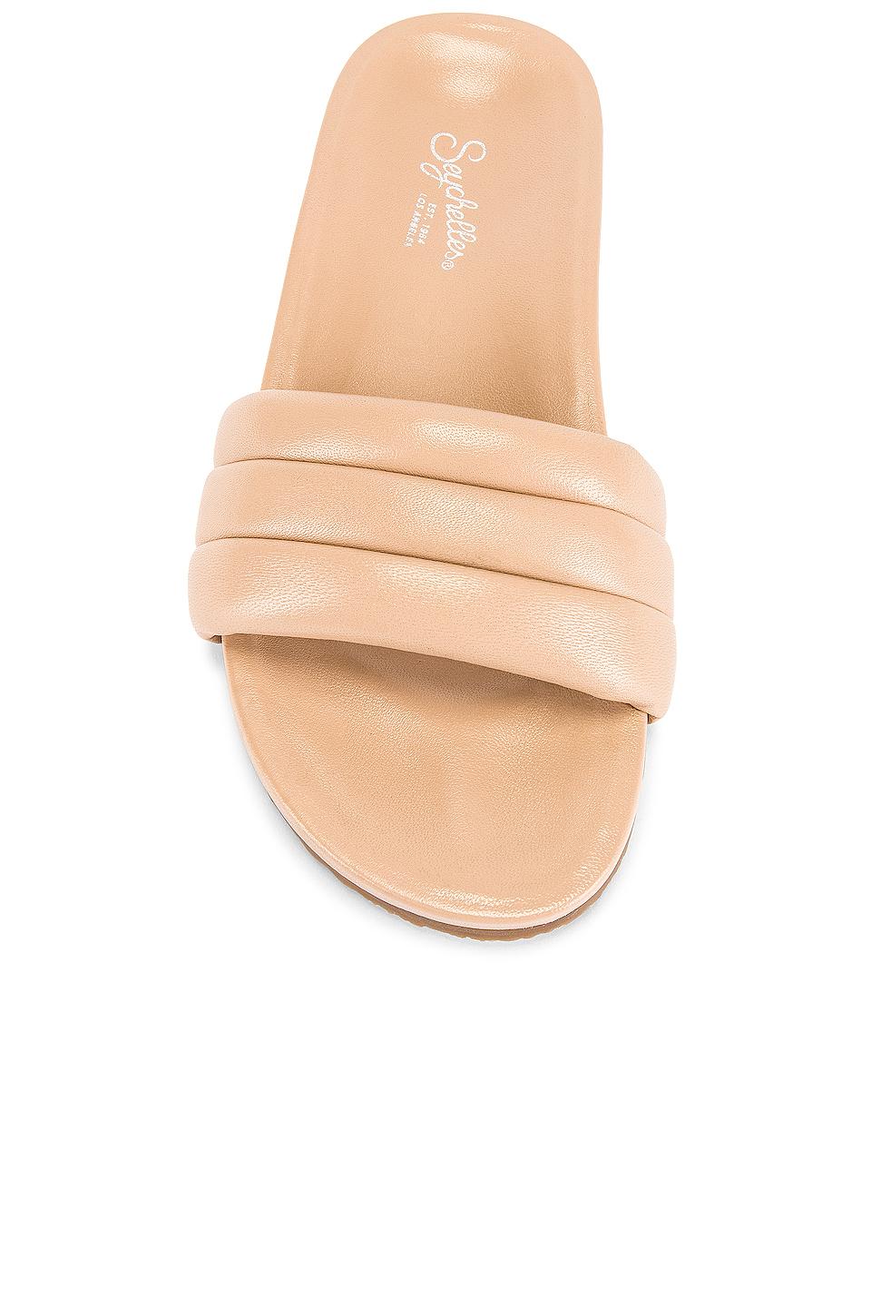 seychelles low key slide sandals