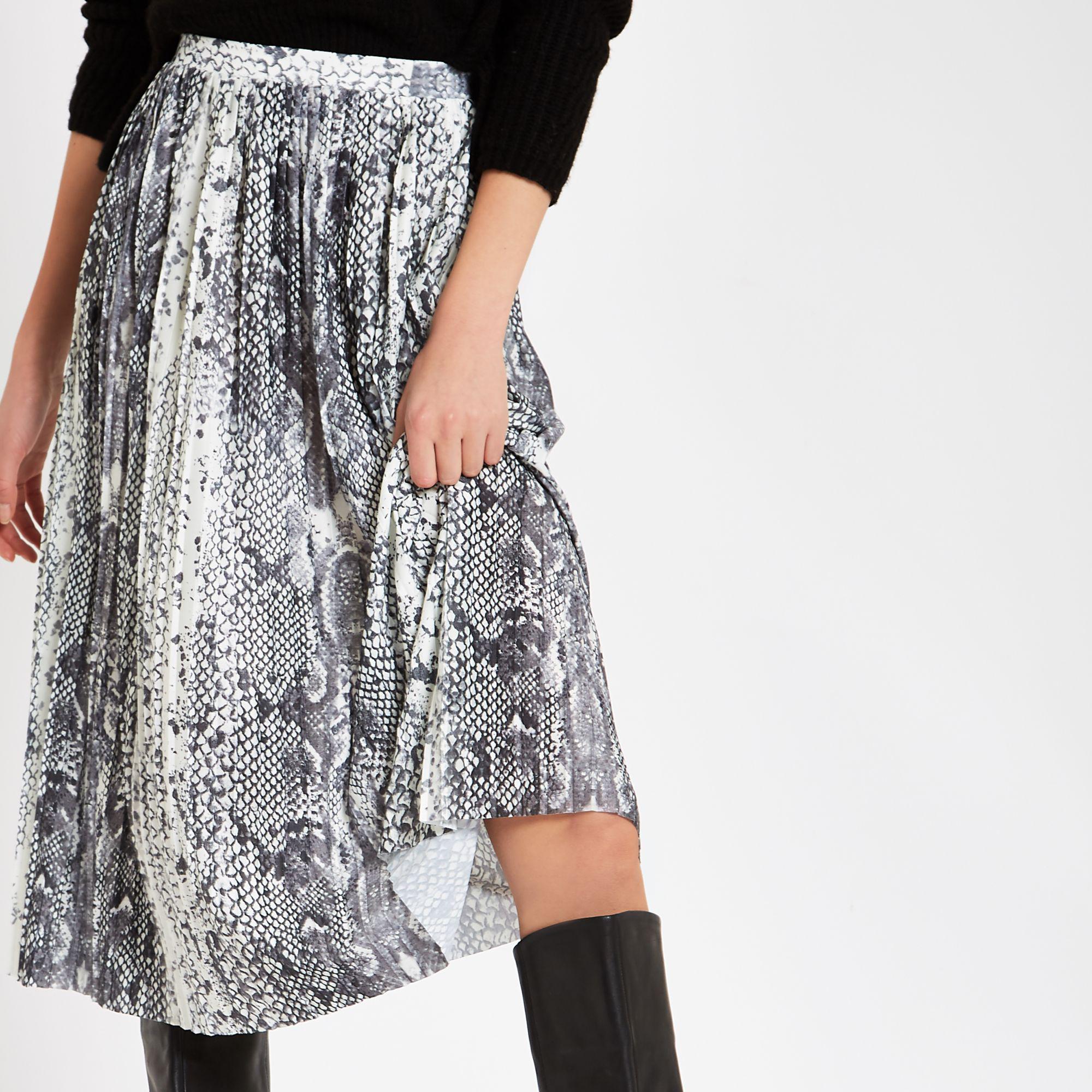 grey snake print pleated skirt