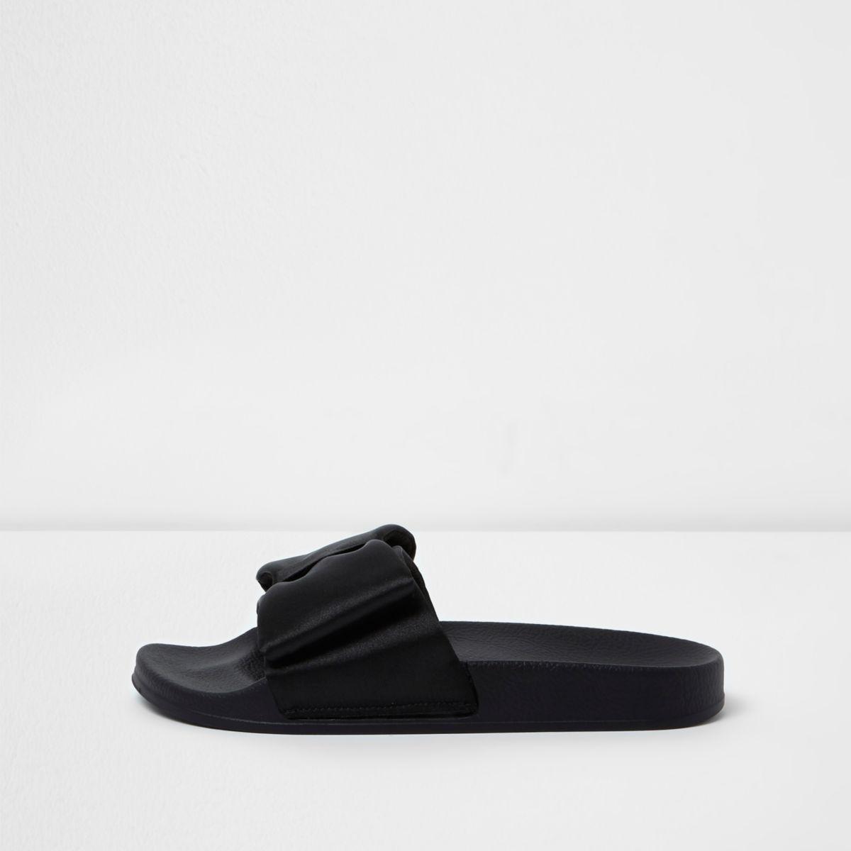 black bow sliders