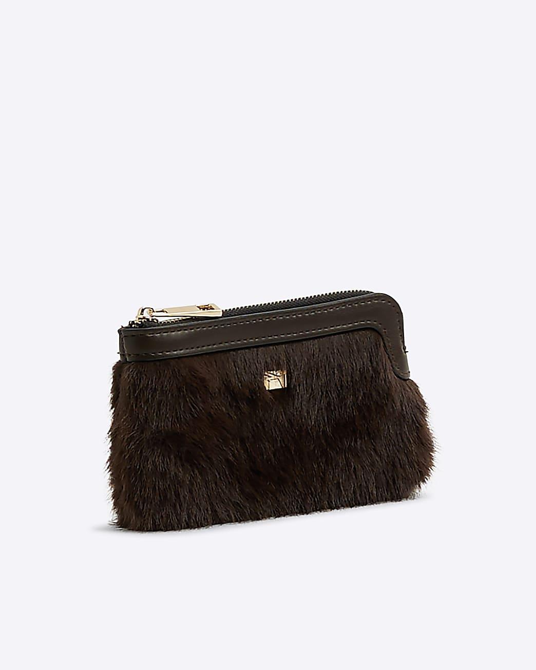 Black fur purse 2025