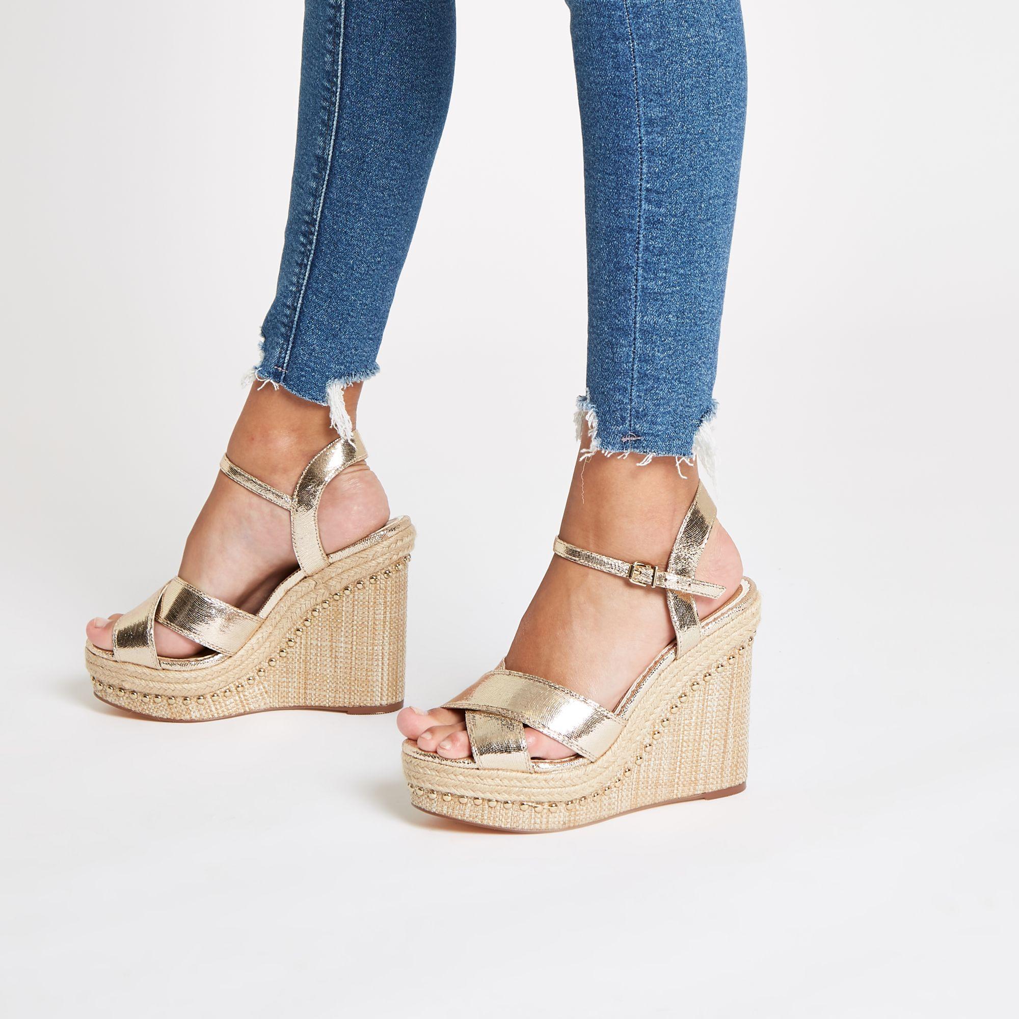 wide fit gold wedges