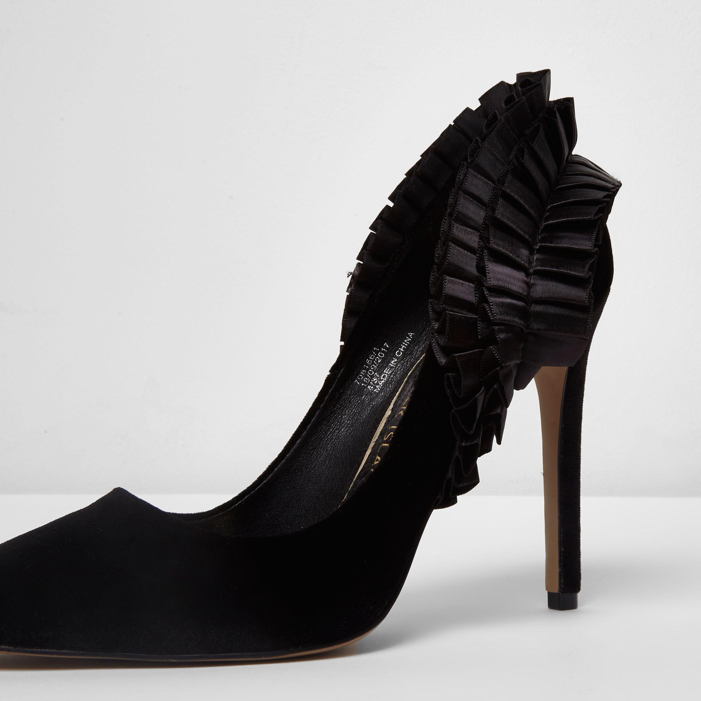 black ruffle heels