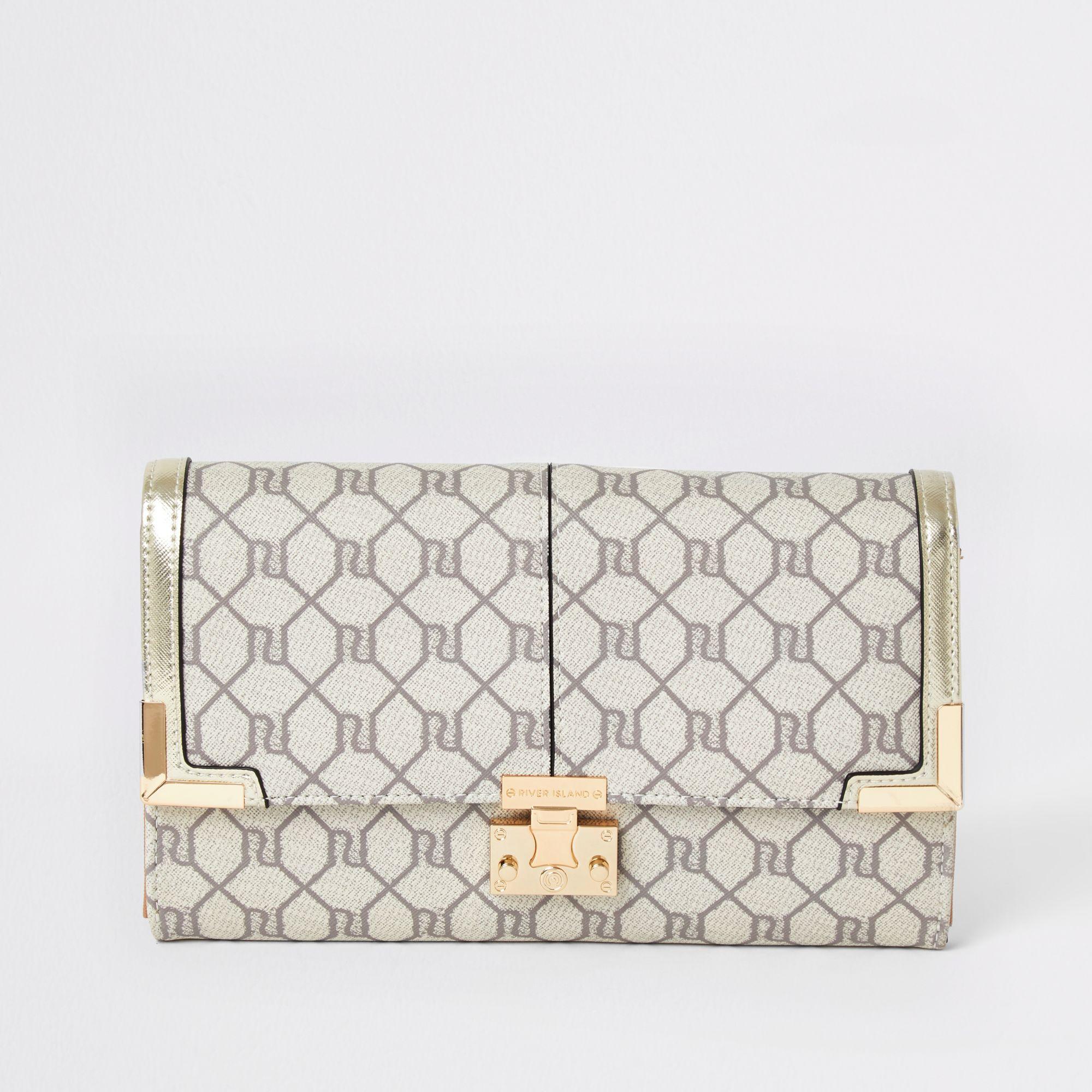 river island travel wallet