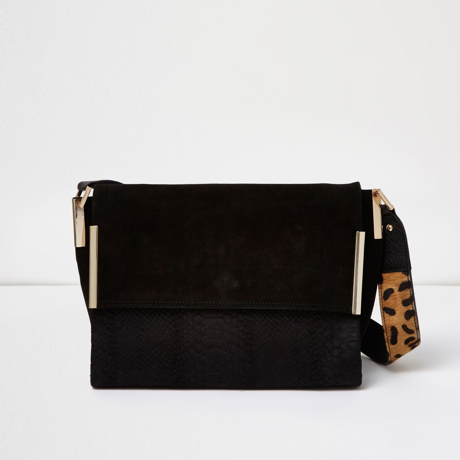 bag with leopard print strap